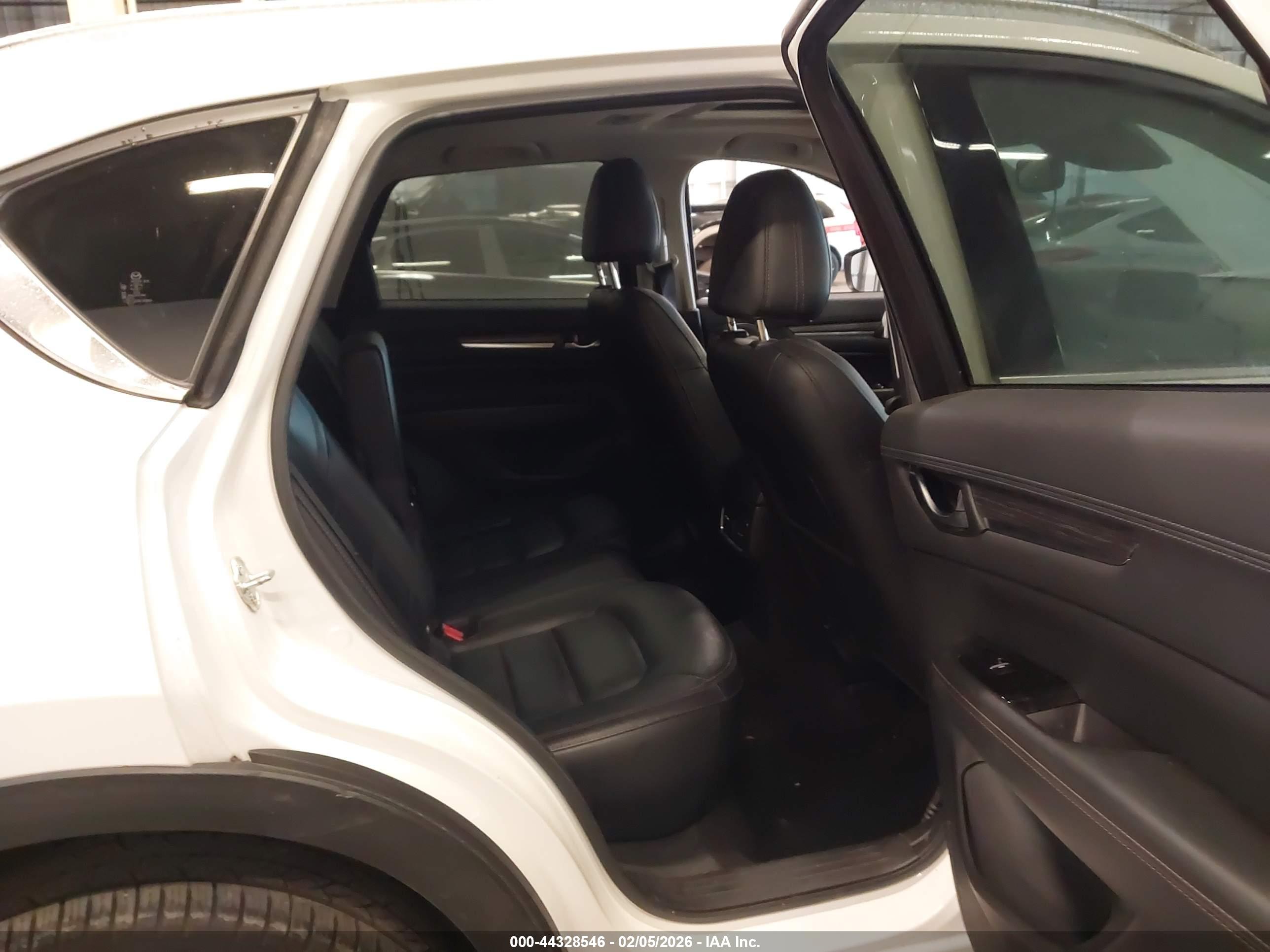 MAZDA CX-5 image 8