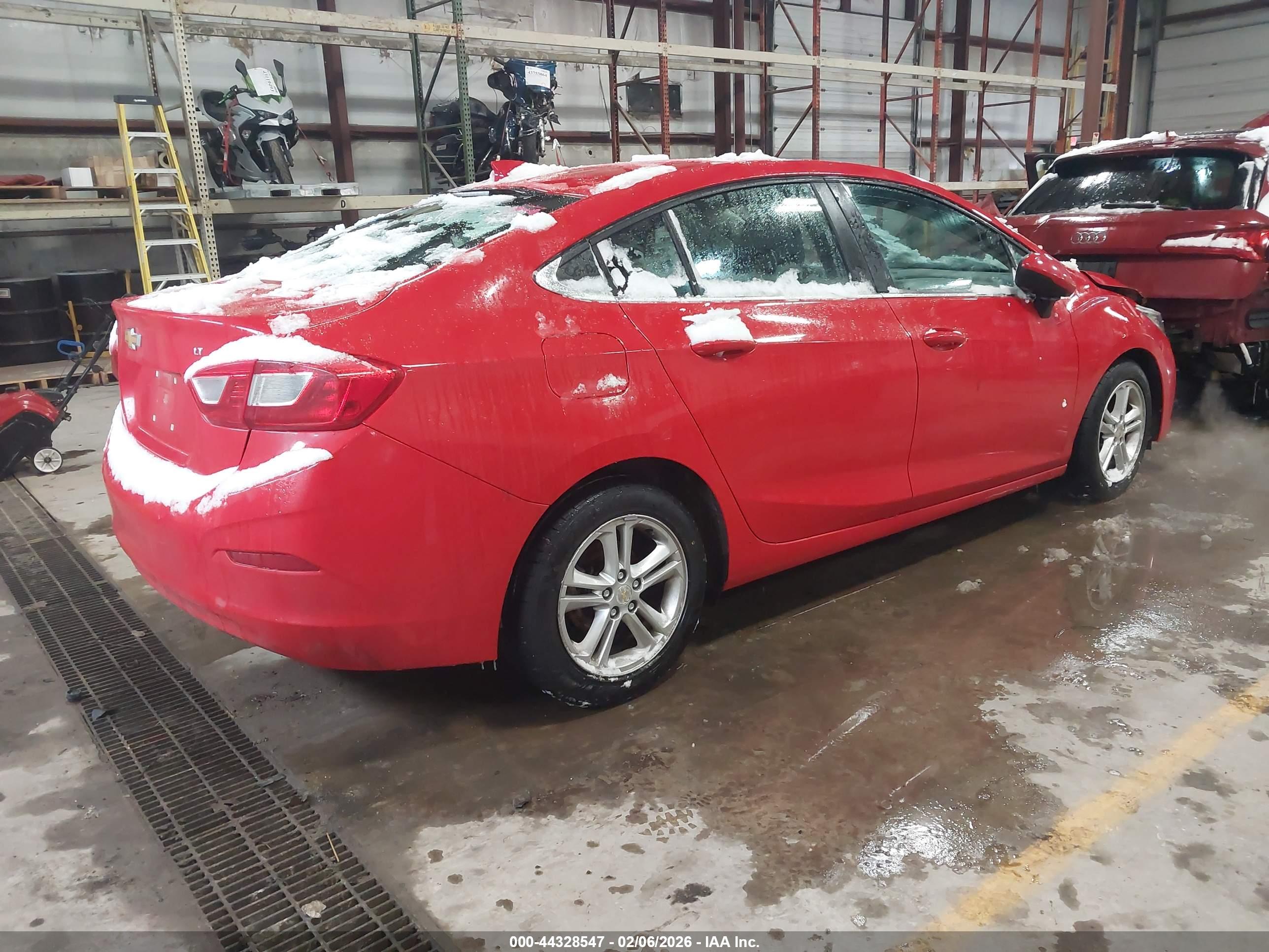 CHEVROLET CRUZE image 4