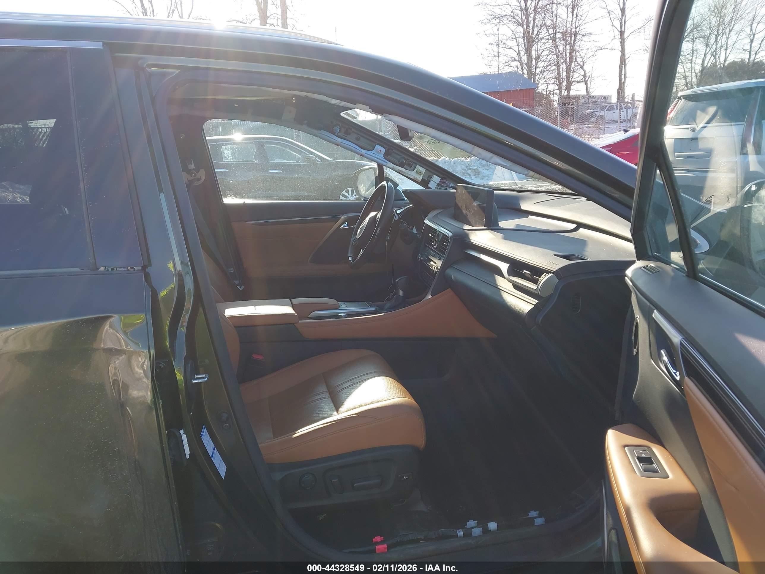 LEXUS RX image 5