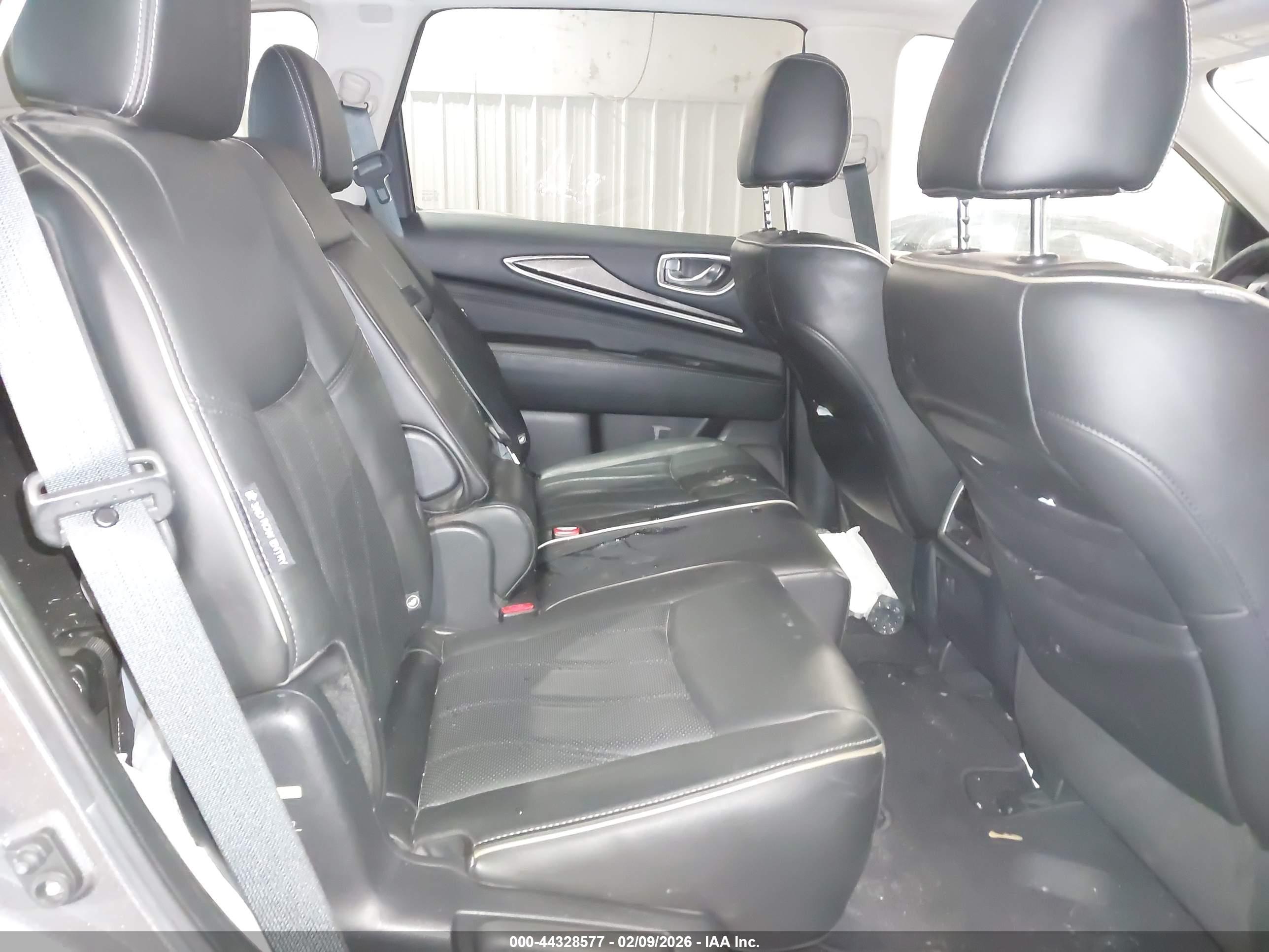 INFINITI QX60 image 8