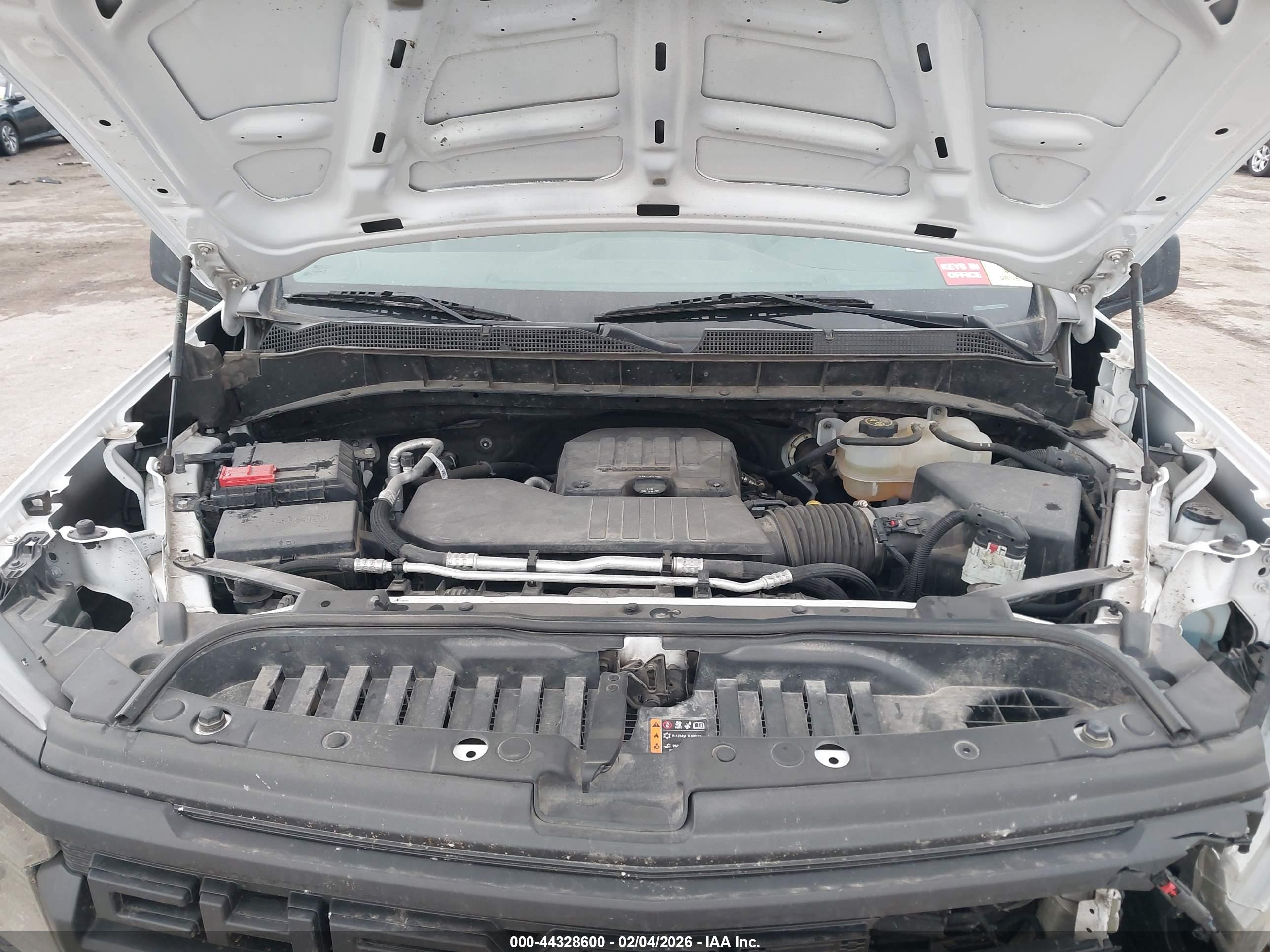 CHEVROLET SILVERADO image 10