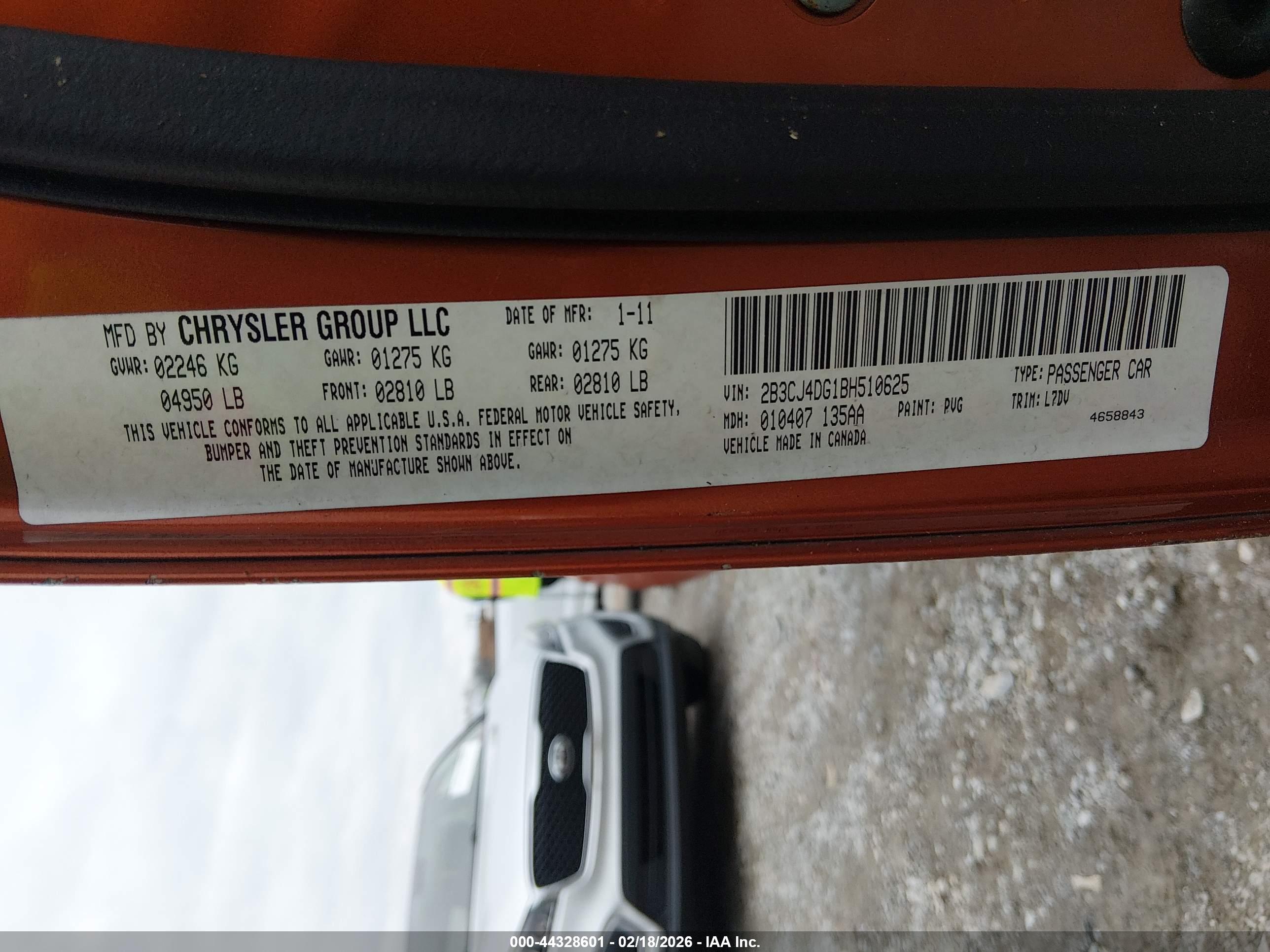 DODGE CHALLENGER image 9