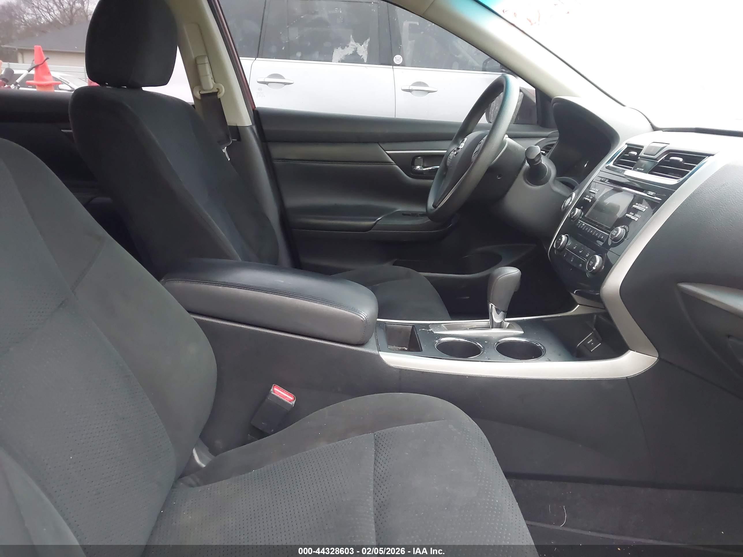 NISSAN ALTIMA image 5