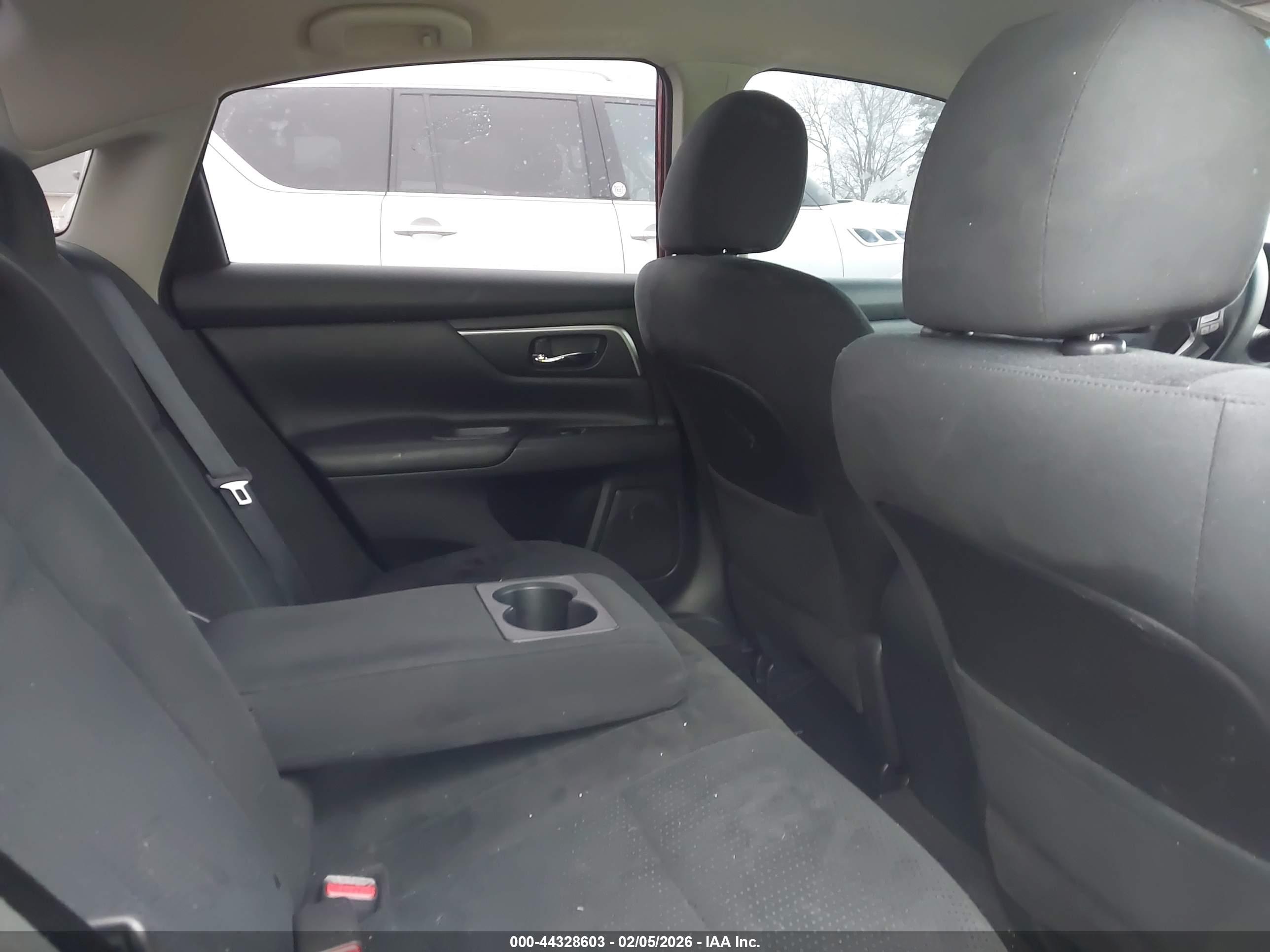 NISSAN ALTIMA image 8