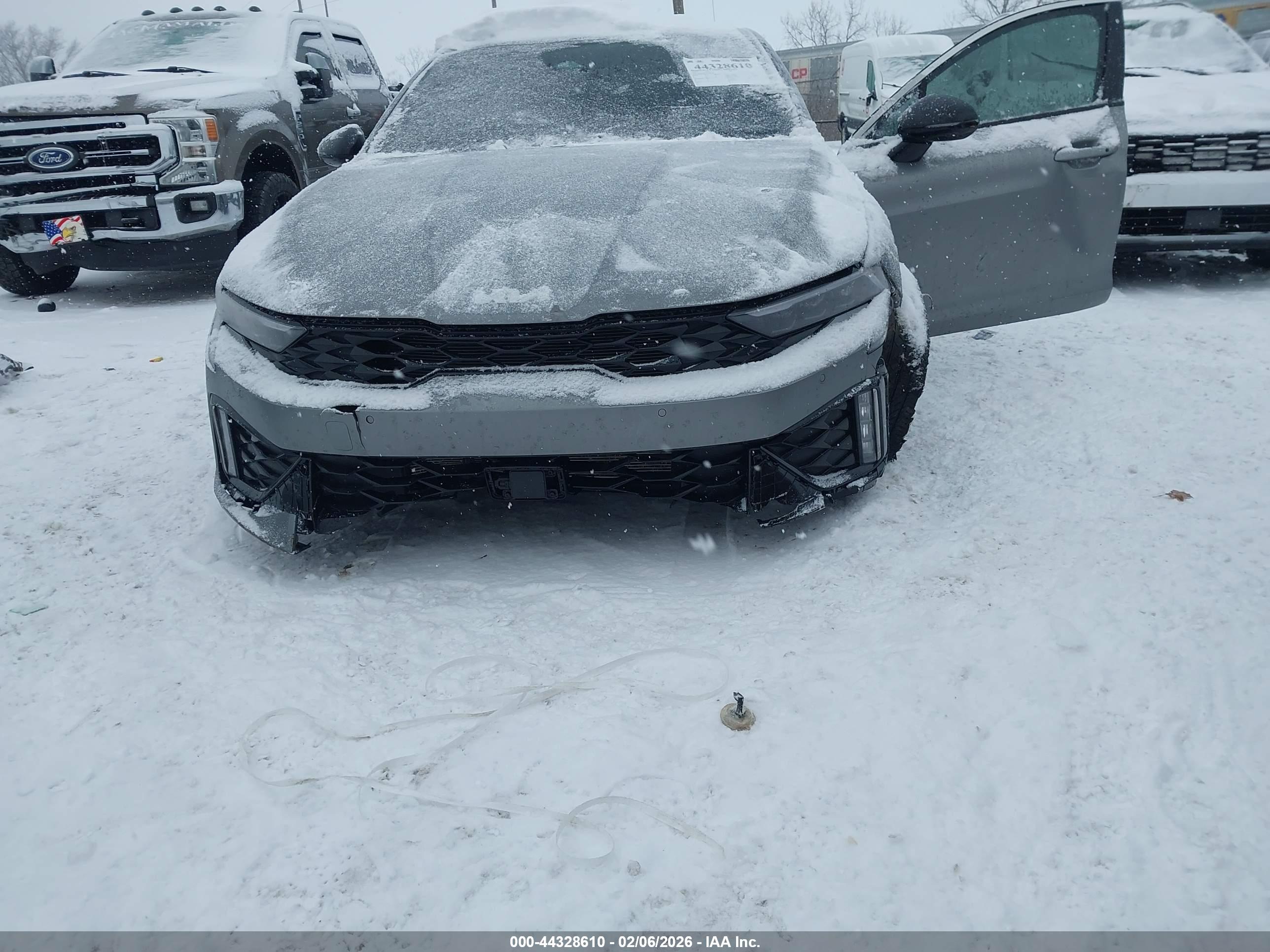 KIA K5 image 6