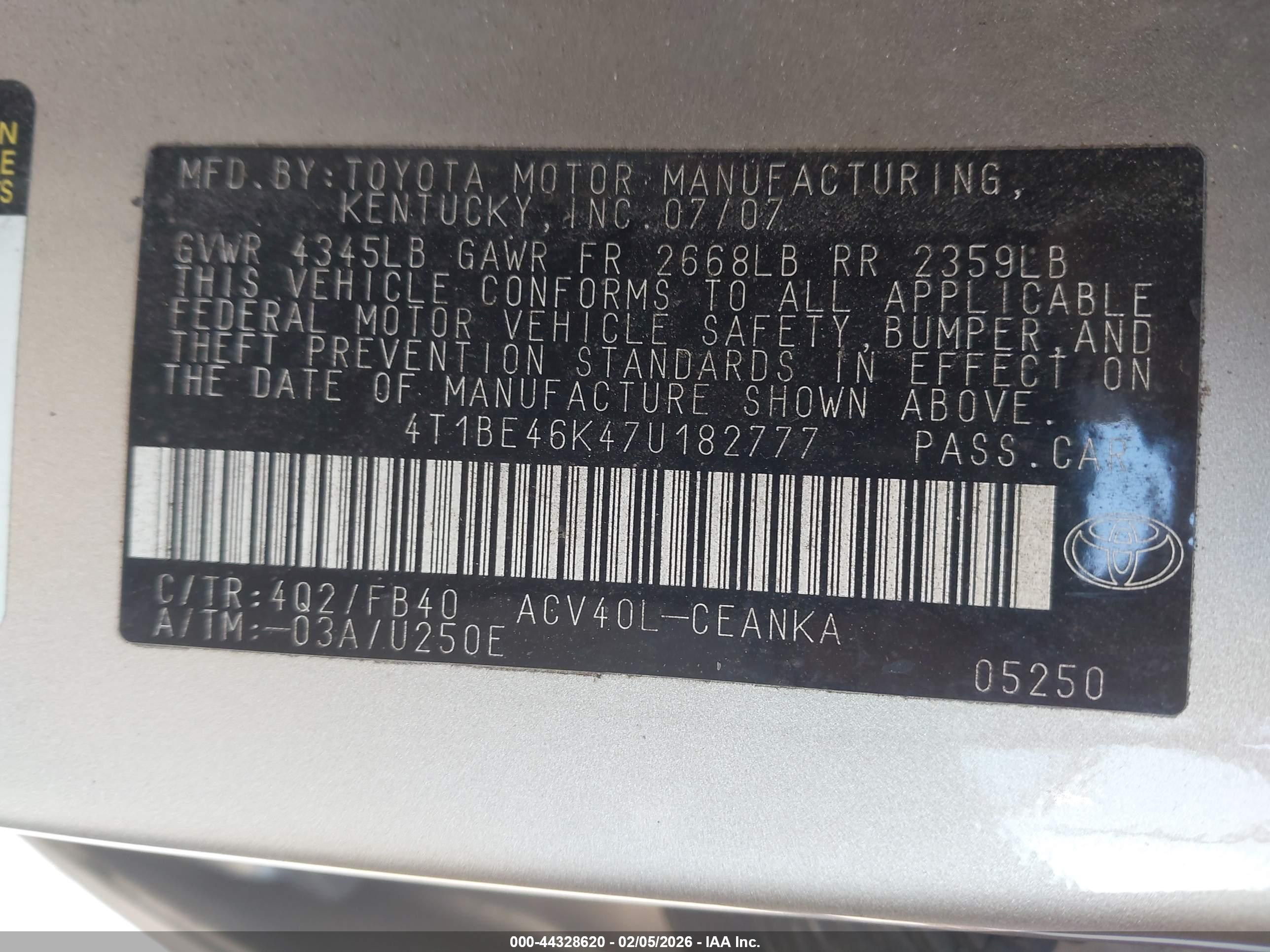 TOYOTA CAMRY image 9