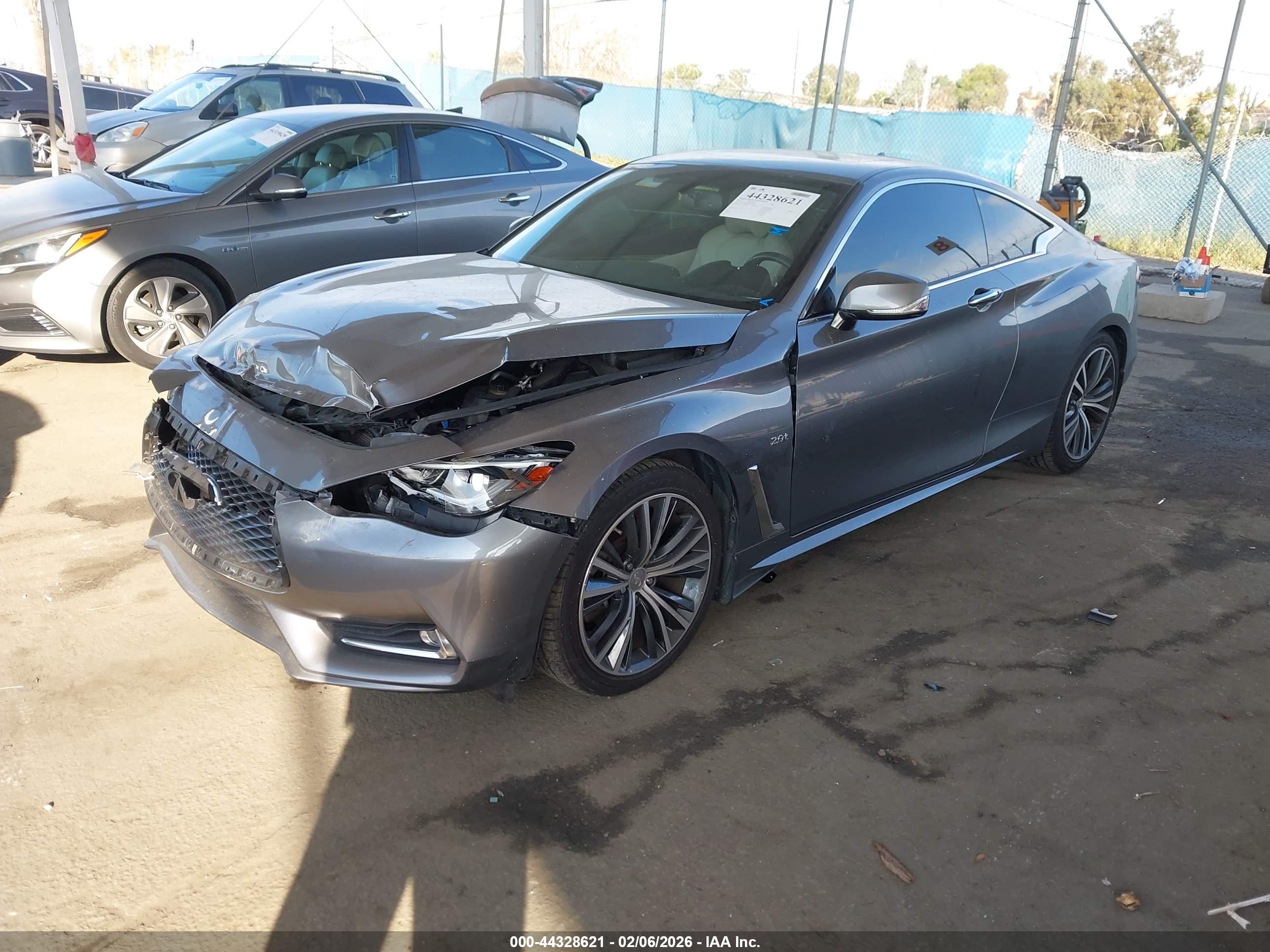 INFINITI Q60 image 2
