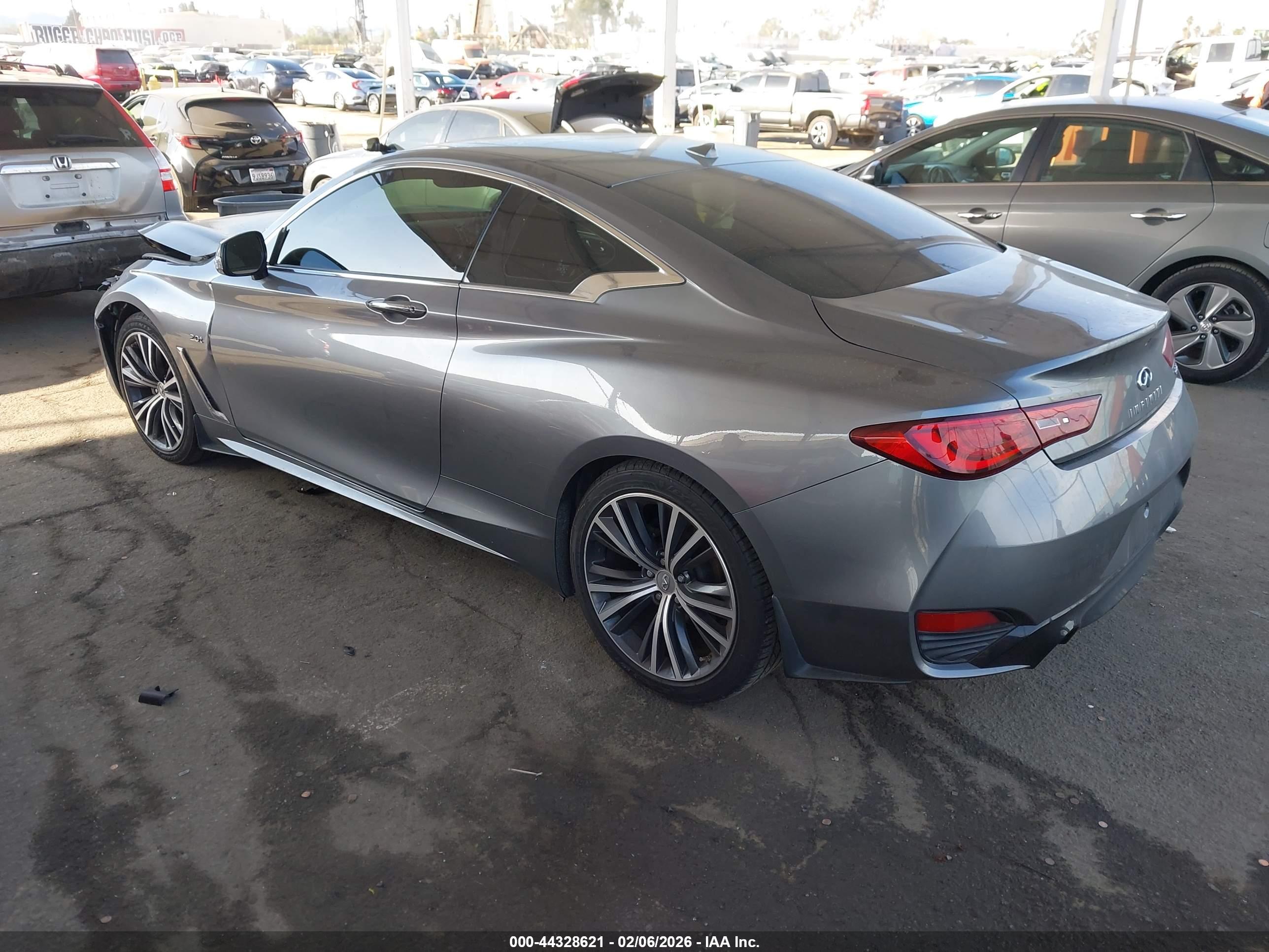 INFINITI Q60 image 3