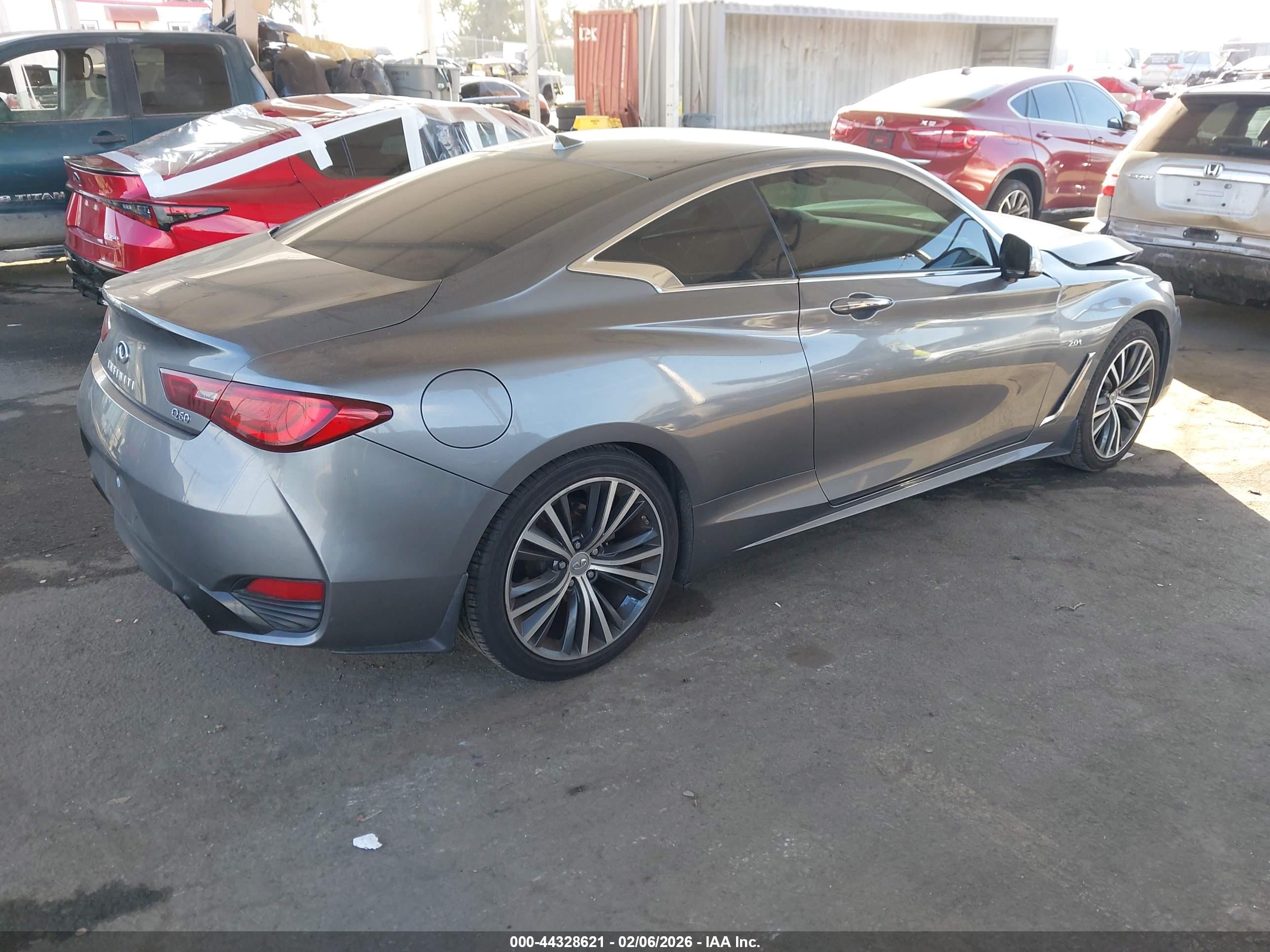 INFINITI Q60 image 4