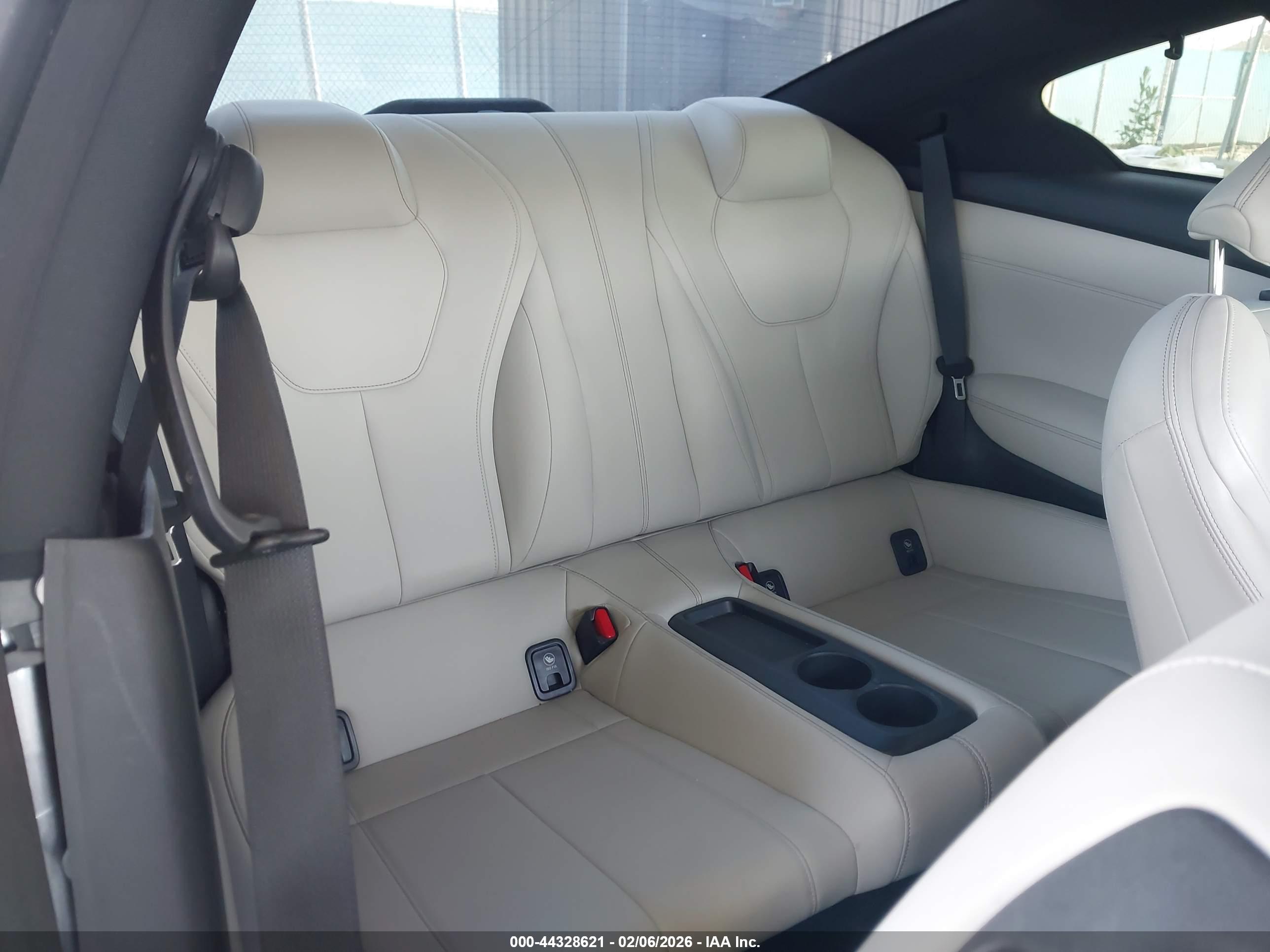 INFINITI Q60 image 8