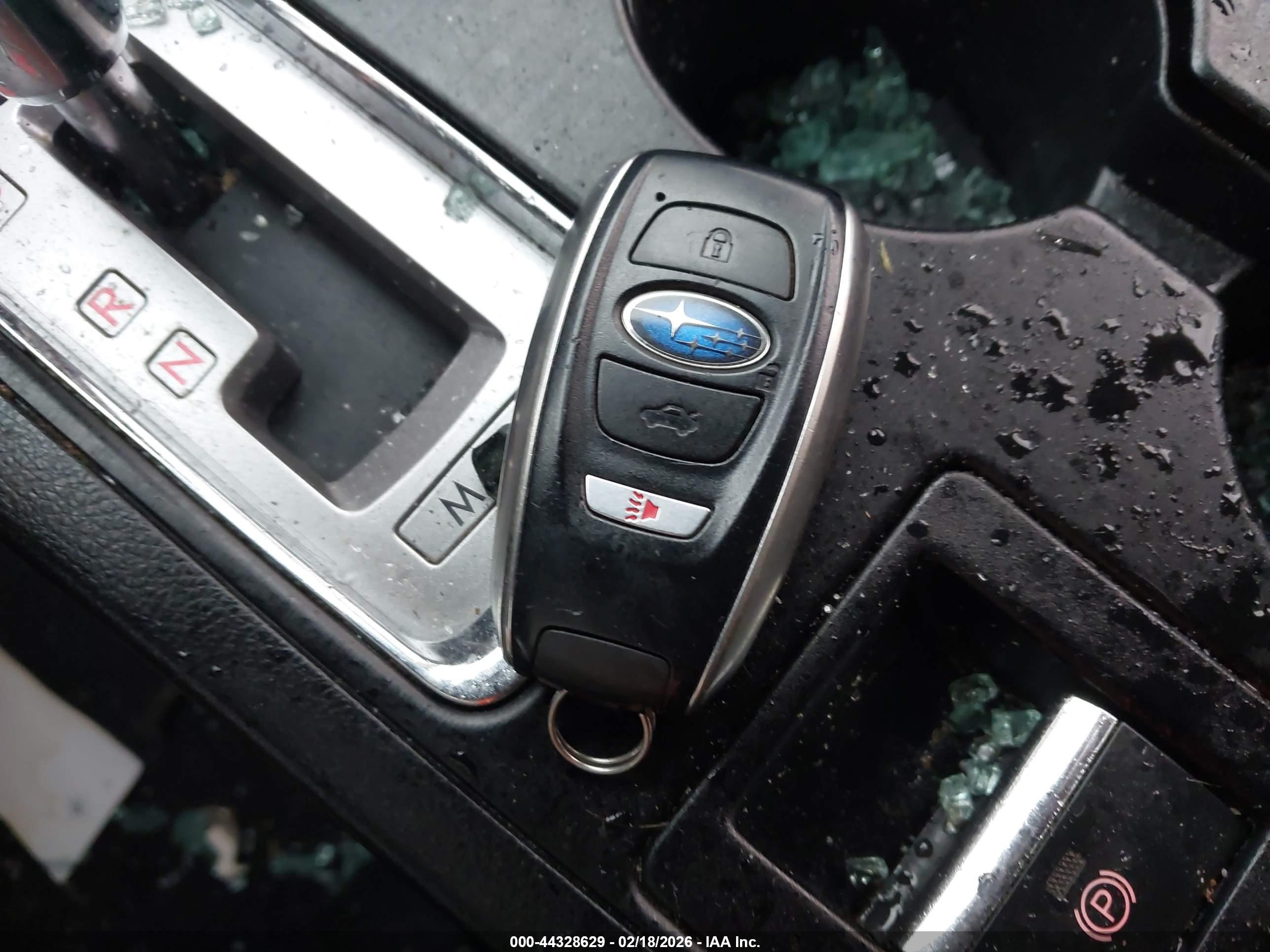 SUBARU OUTBACK image 11