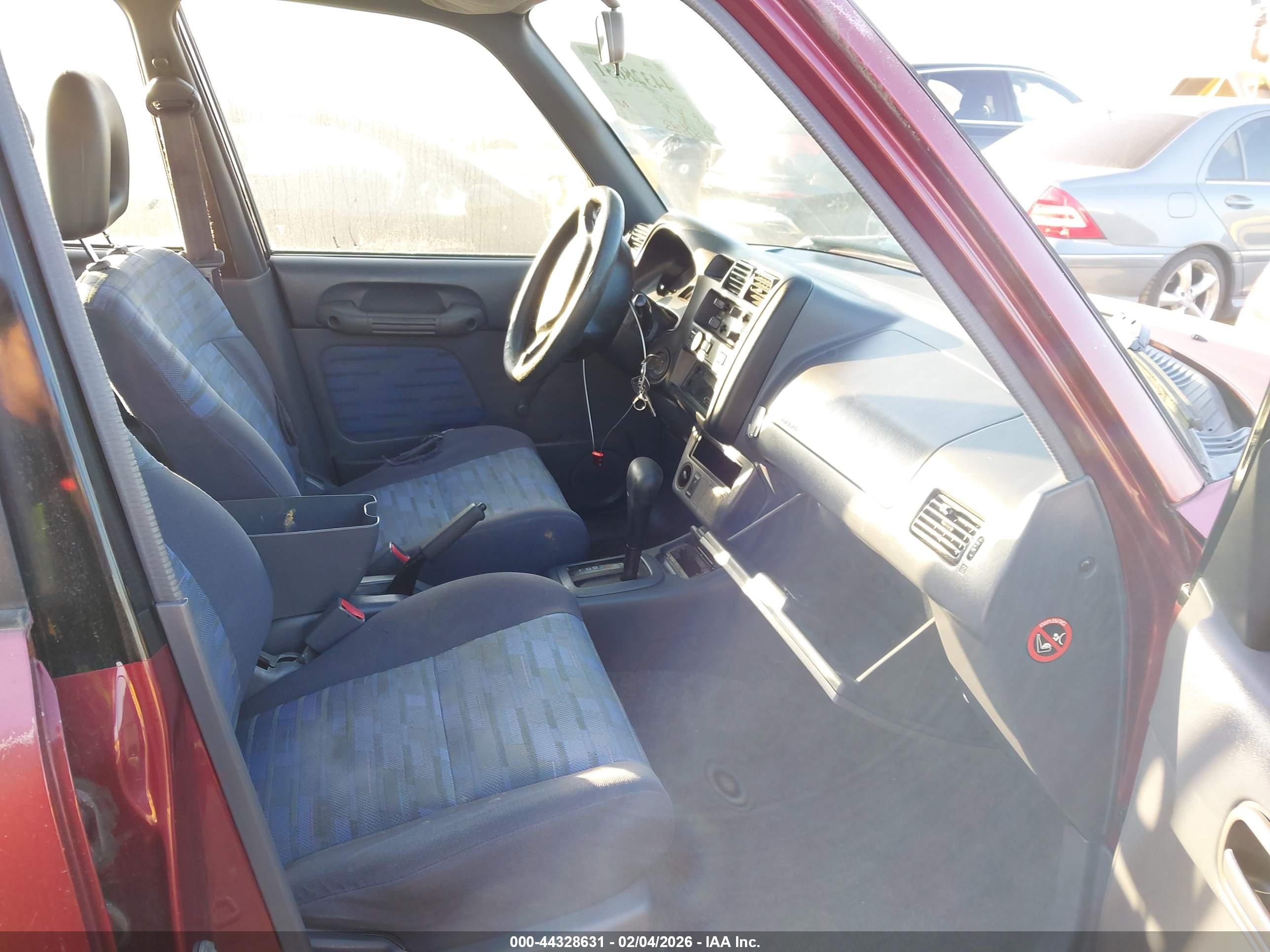 TOYOTA RAV4 image 5