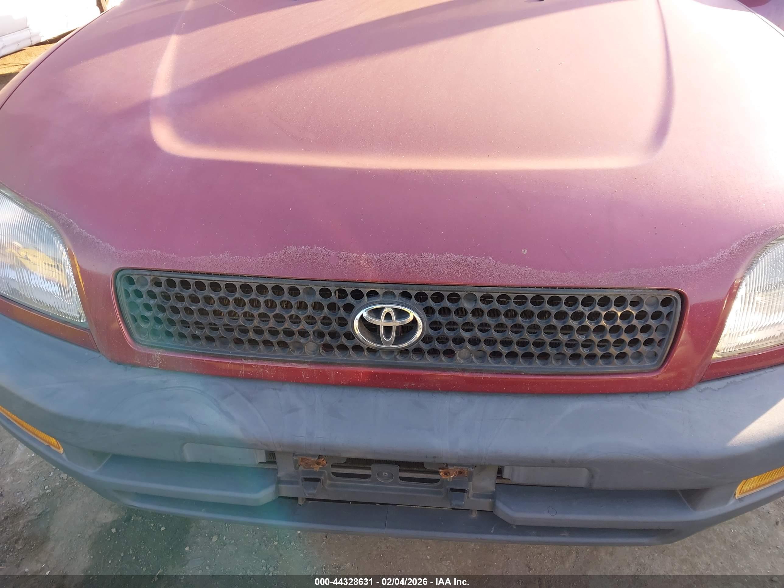 TOYOTA RAV4 image 6