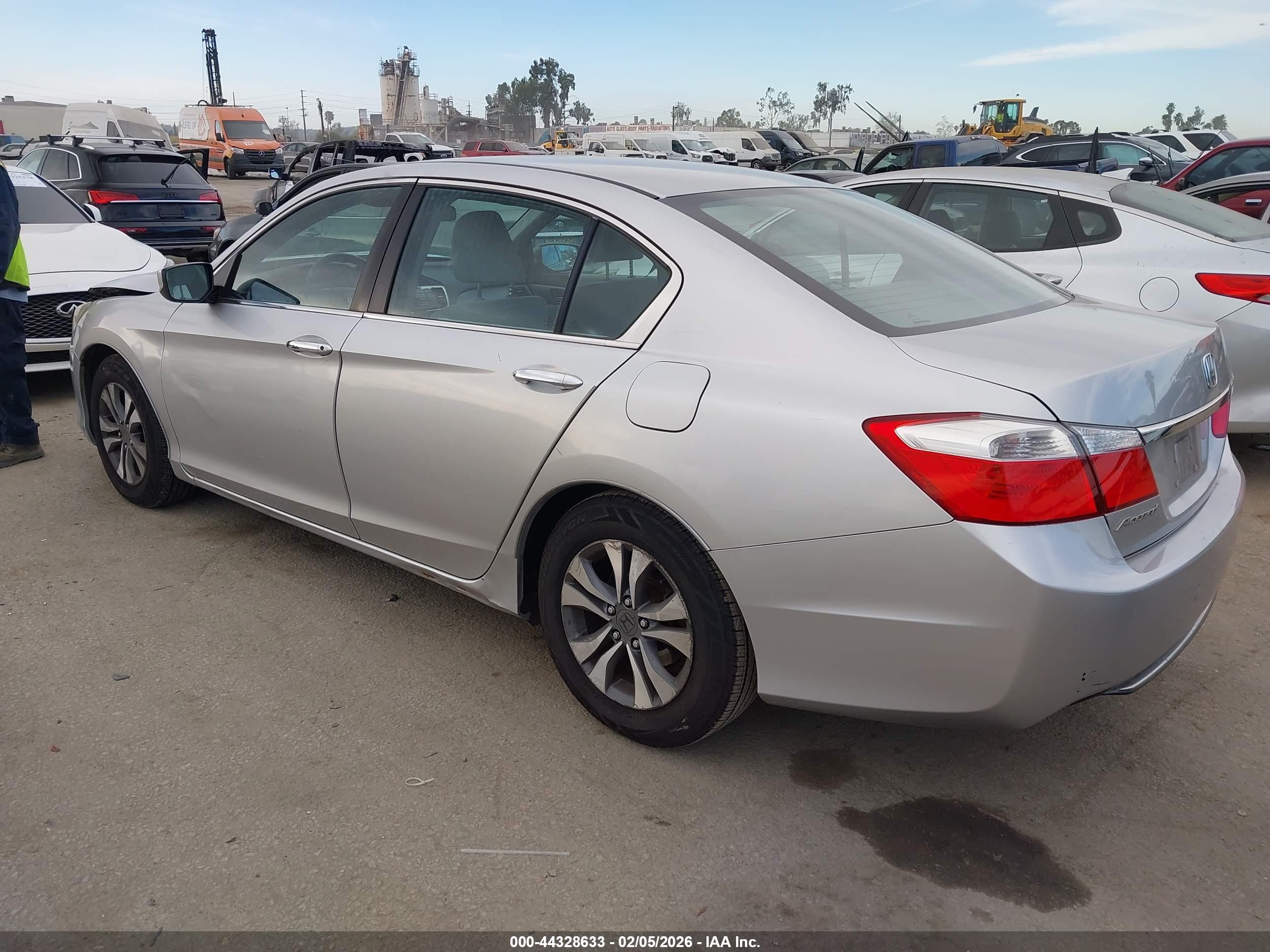 HONDA ACCORD image 3