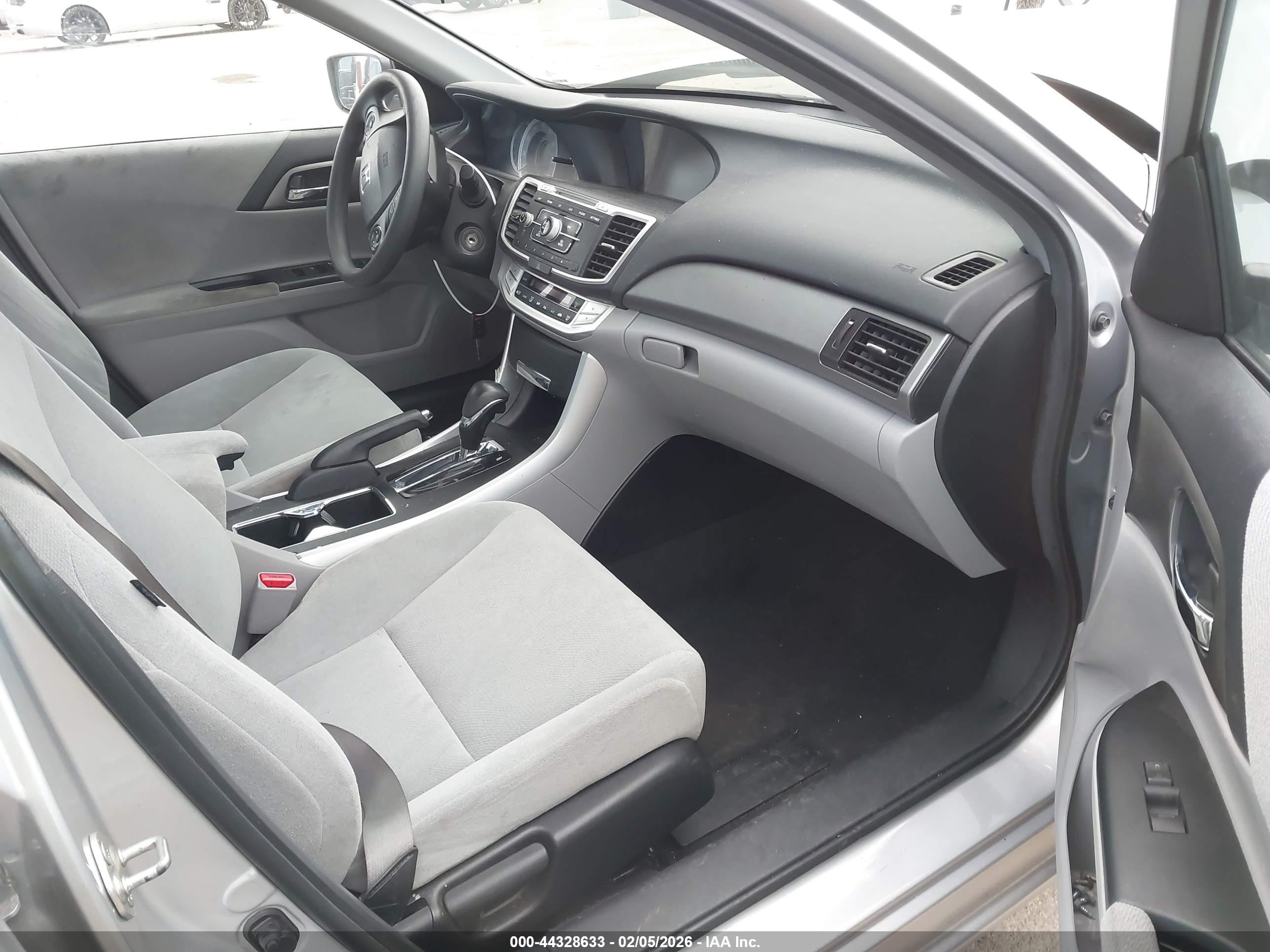 HONDA ACCORD image 5