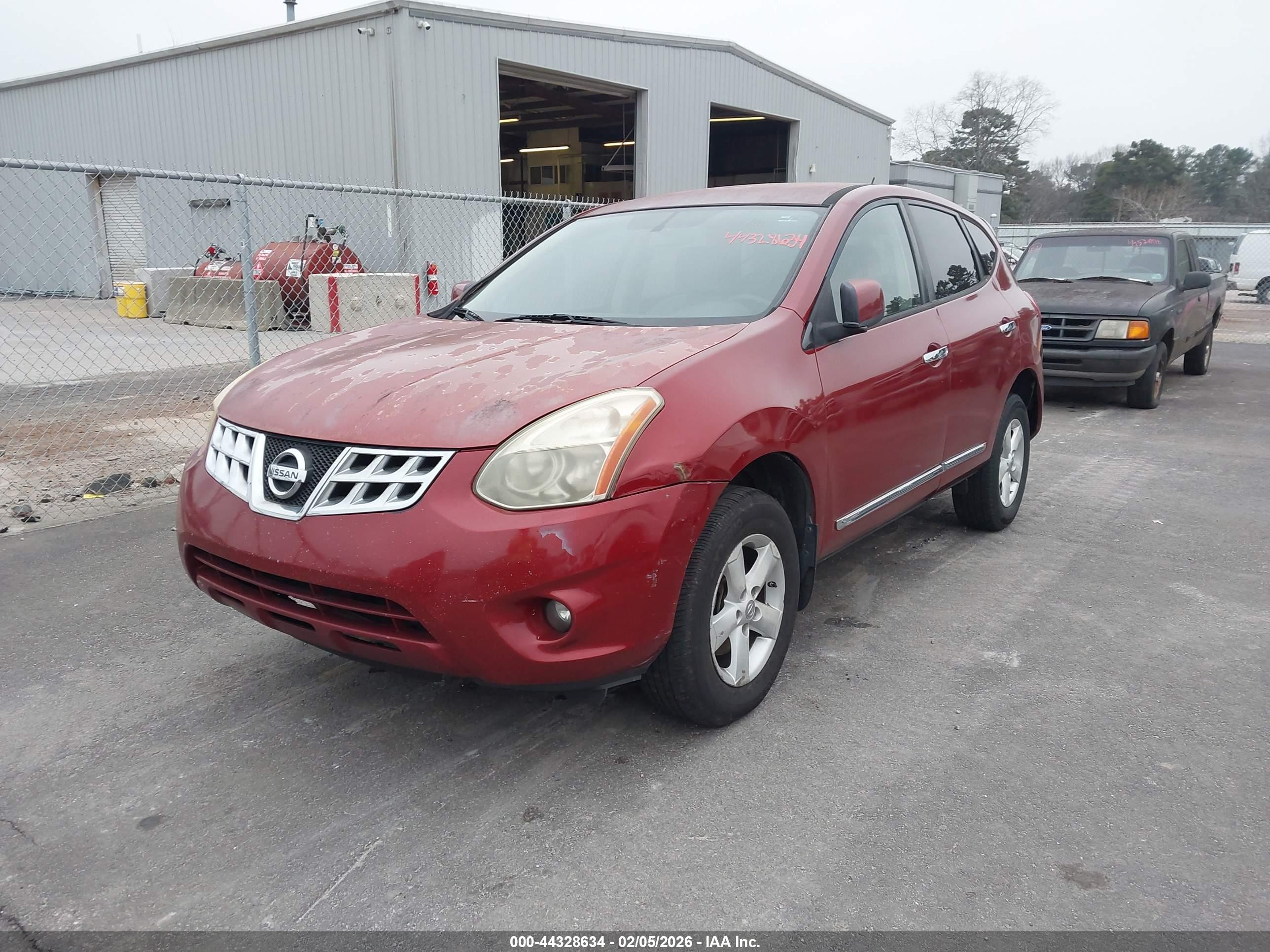 NISSAN ROGUE image 2