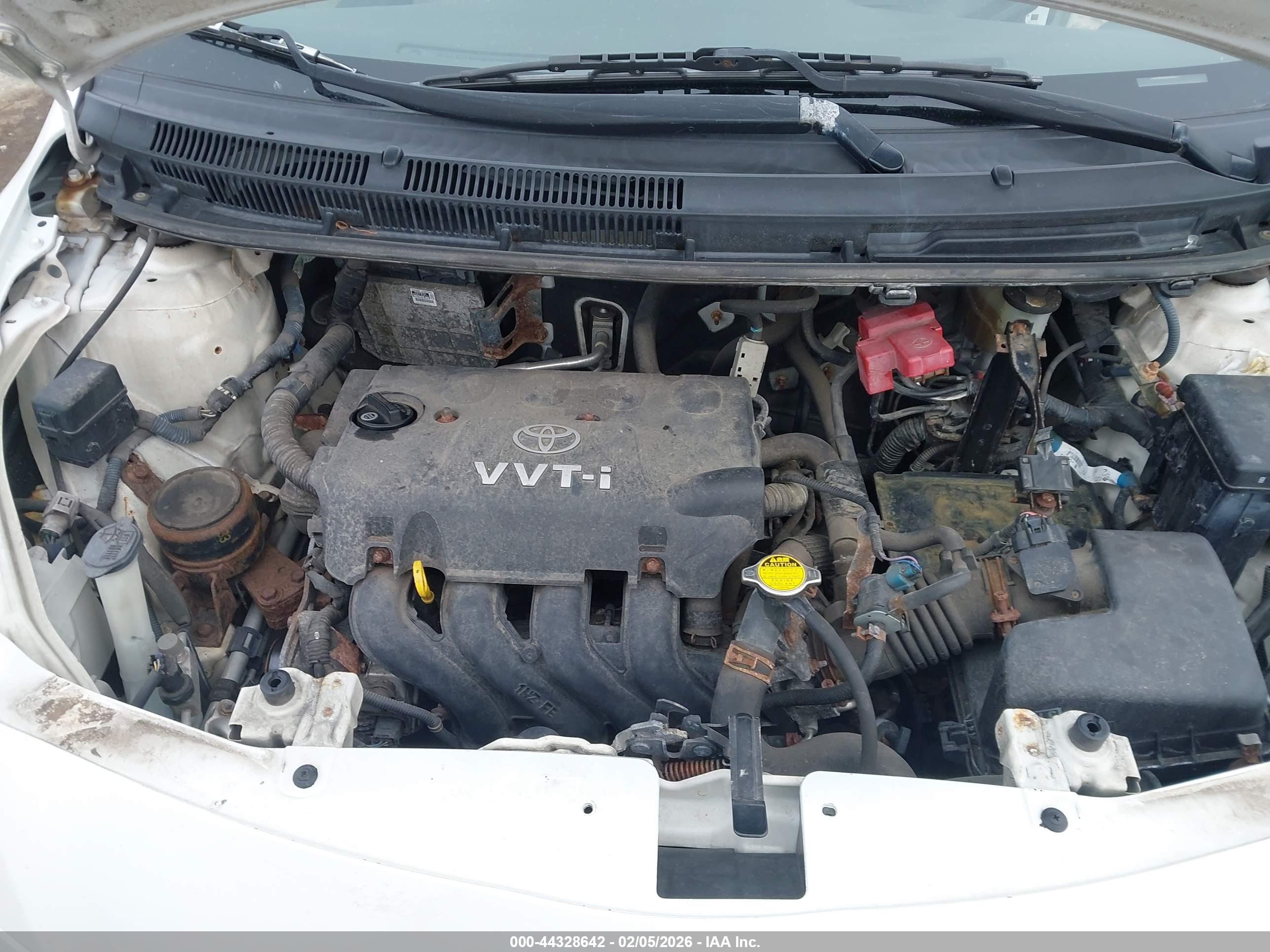 TOYOTA YARIS image 10