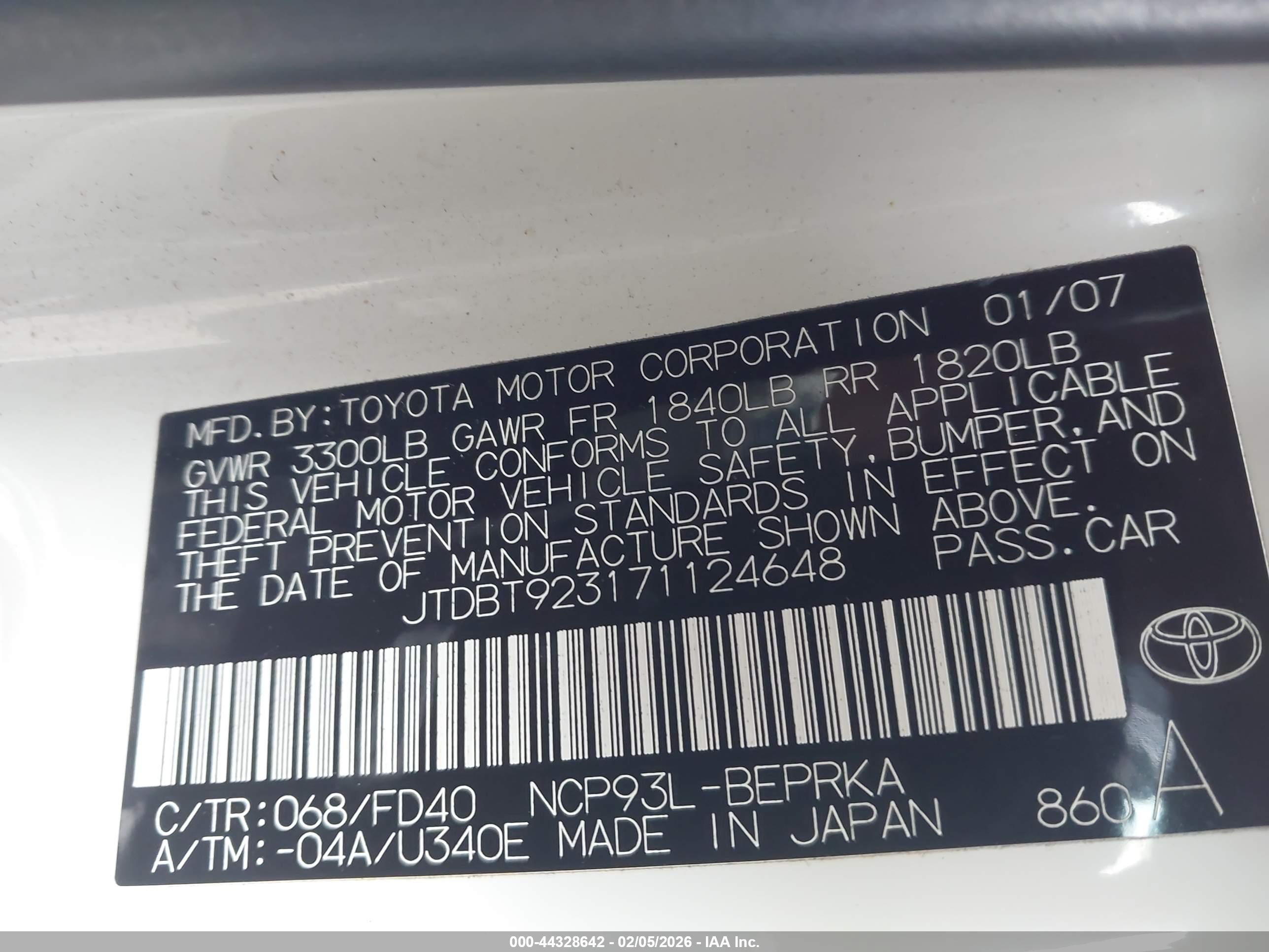 TOYOTA YARIS image 9