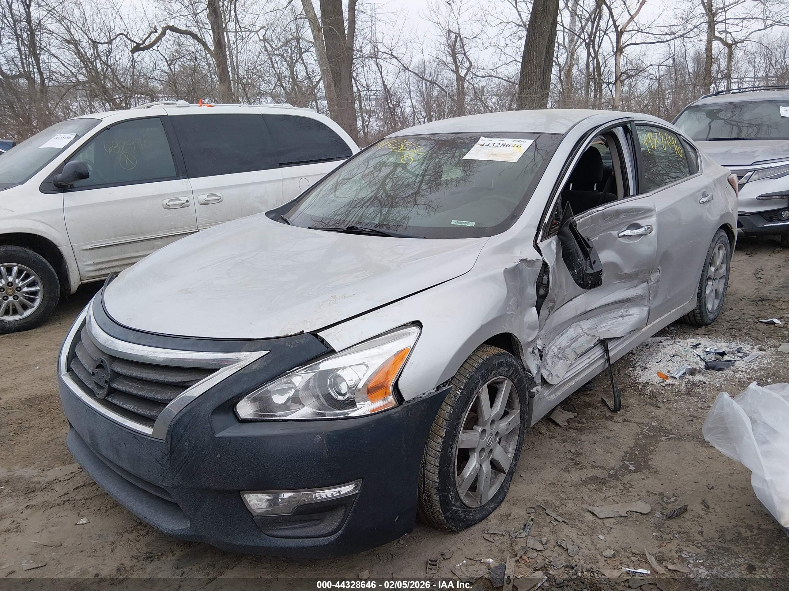 NISSAN ALTIMA image 6