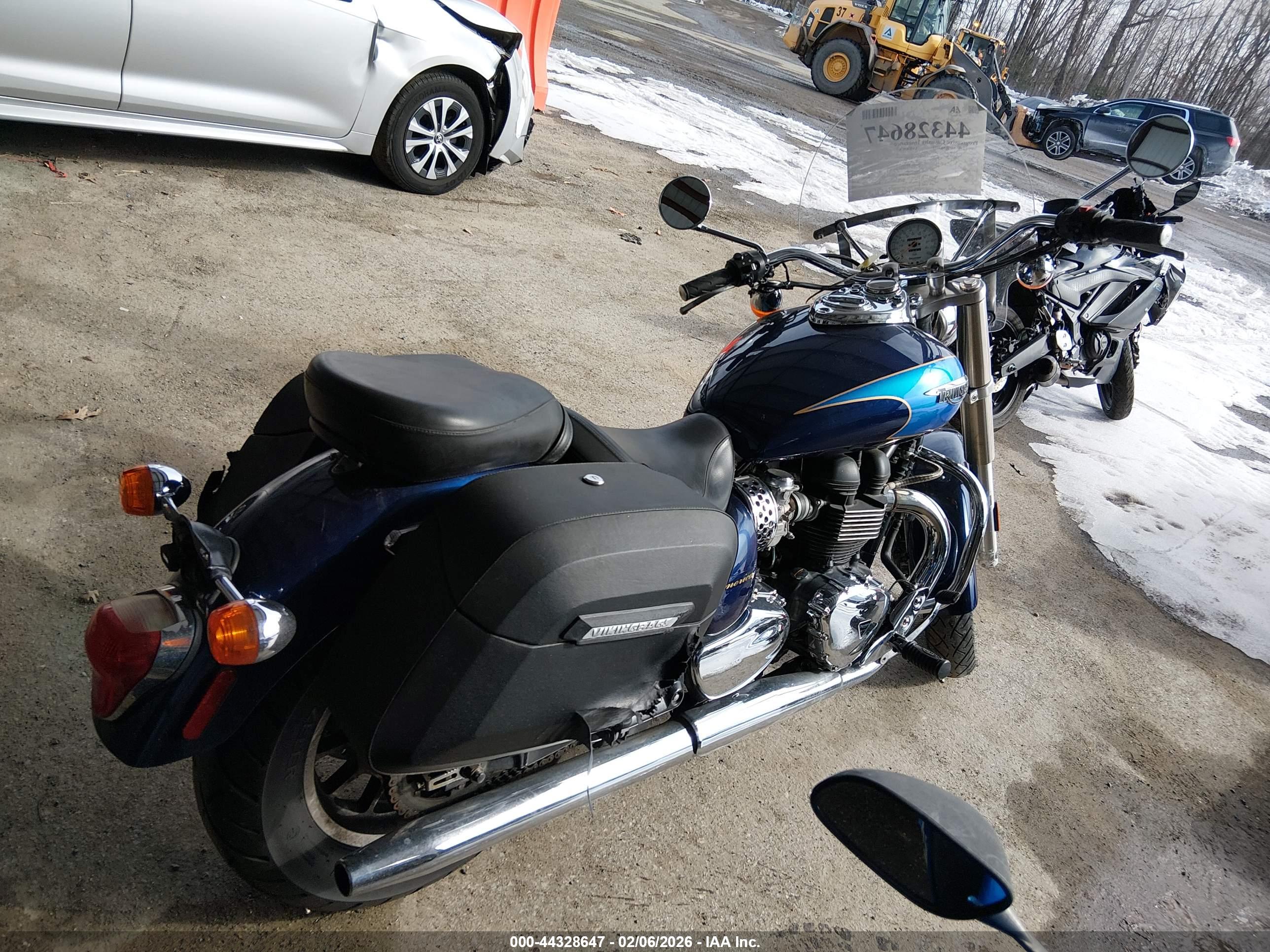 TRIUMPH MOTORCYCLE image 4