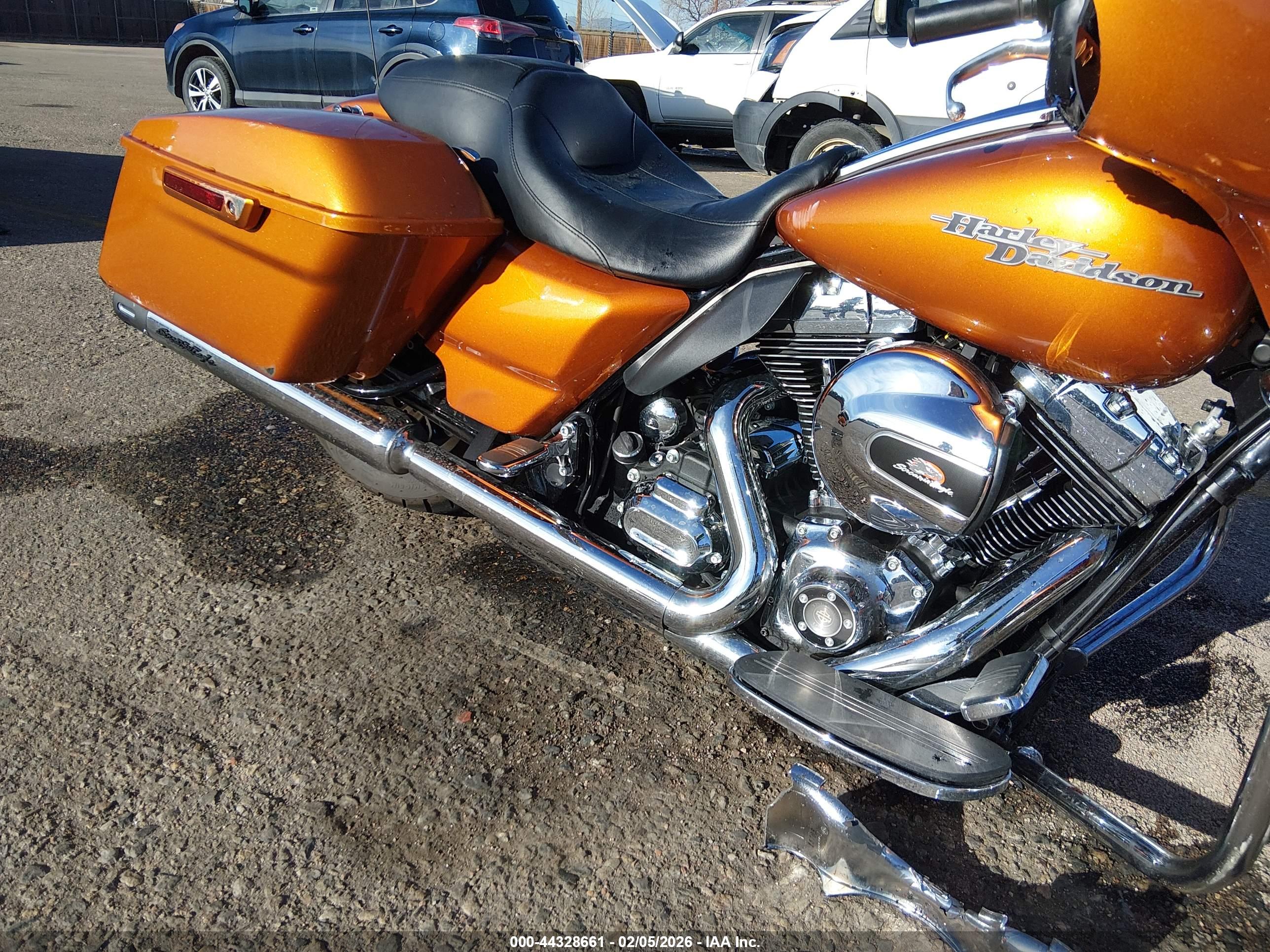 HARLEY-DAVIDSON FLHX image 8
