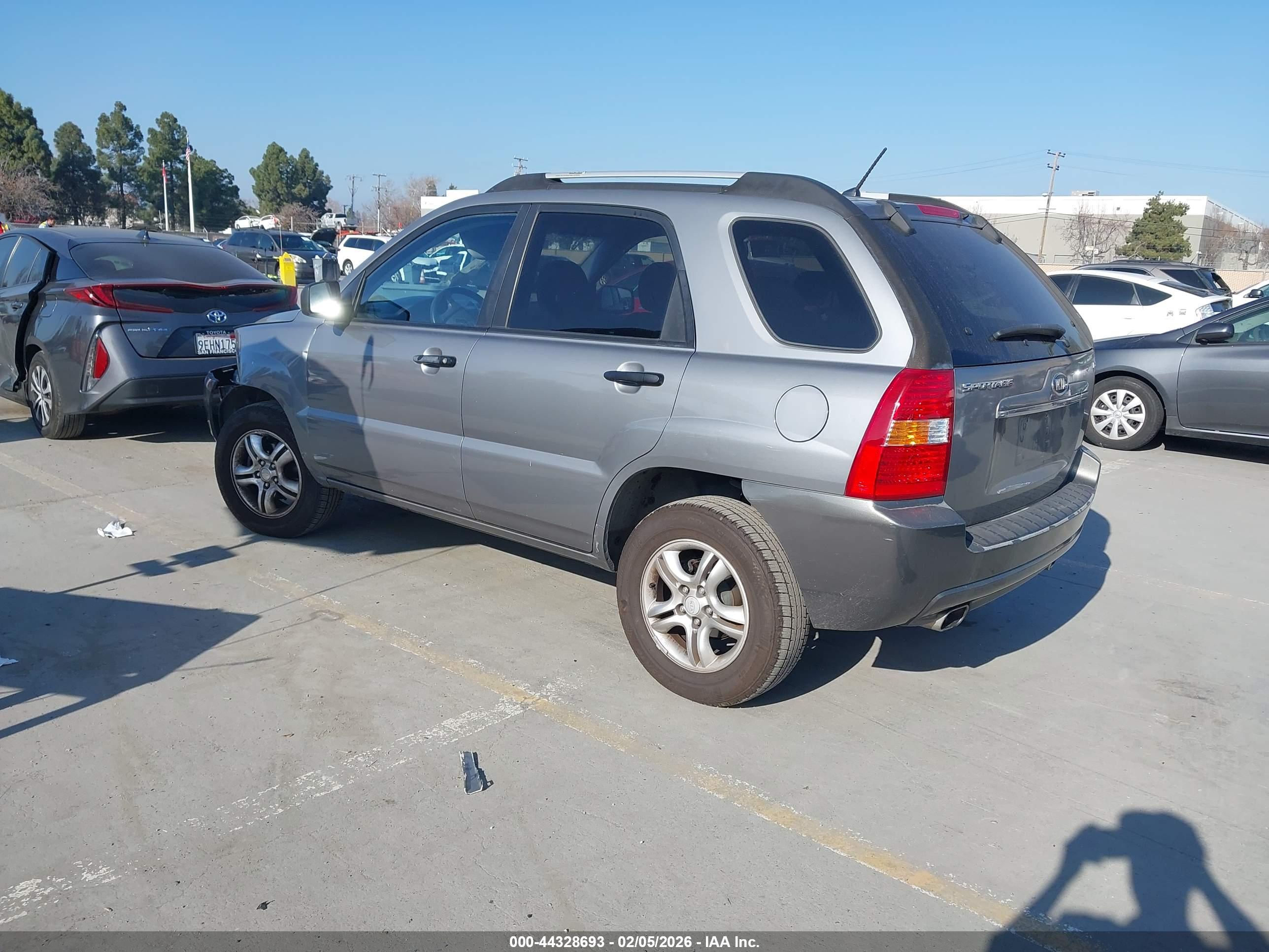 KIA SPORTAGE image 3
