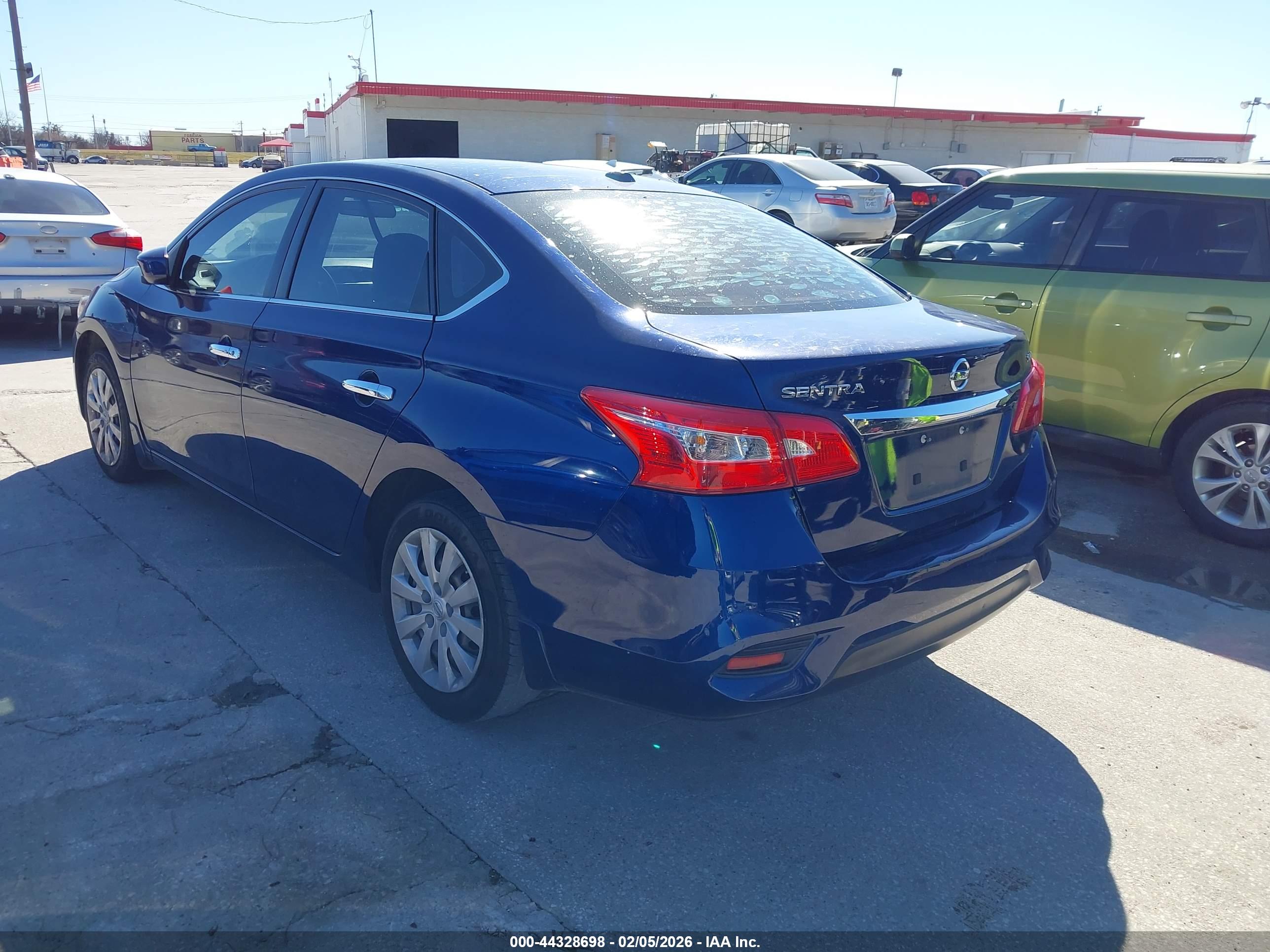 NISSAN SENTRA image 3
