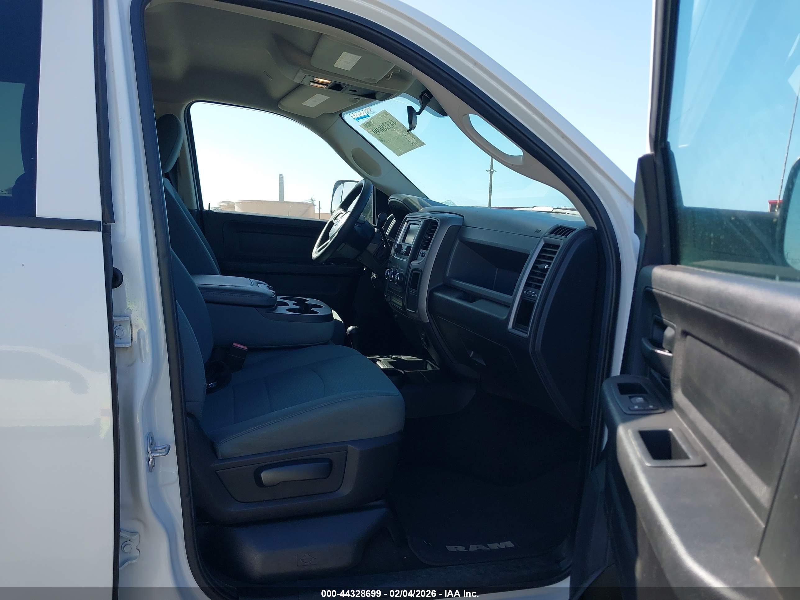 RAM 3500 image 7