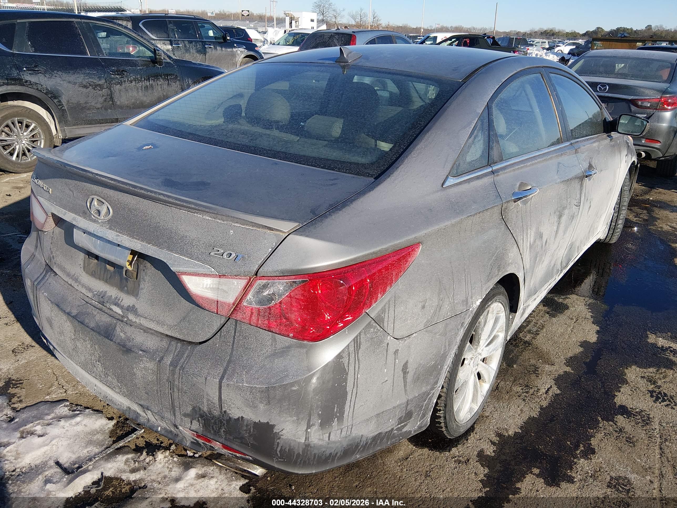 HYUNDAI SONATA image 4