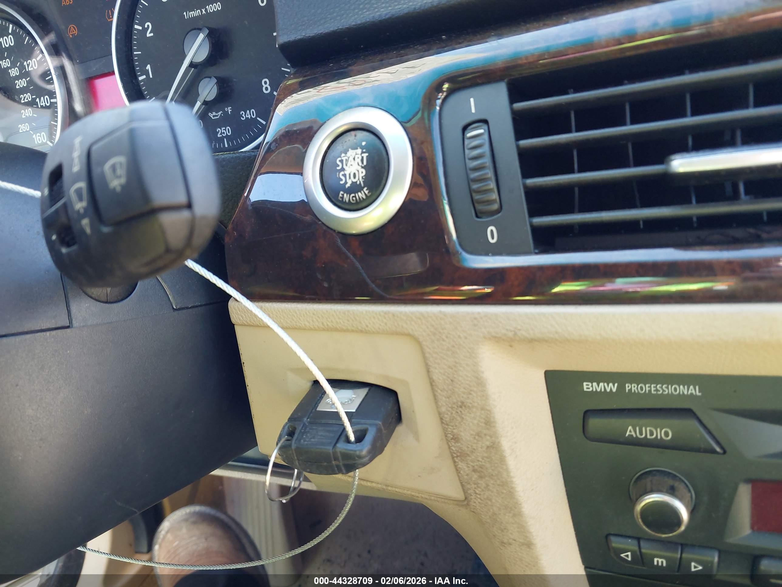 BMW 335I image 11
