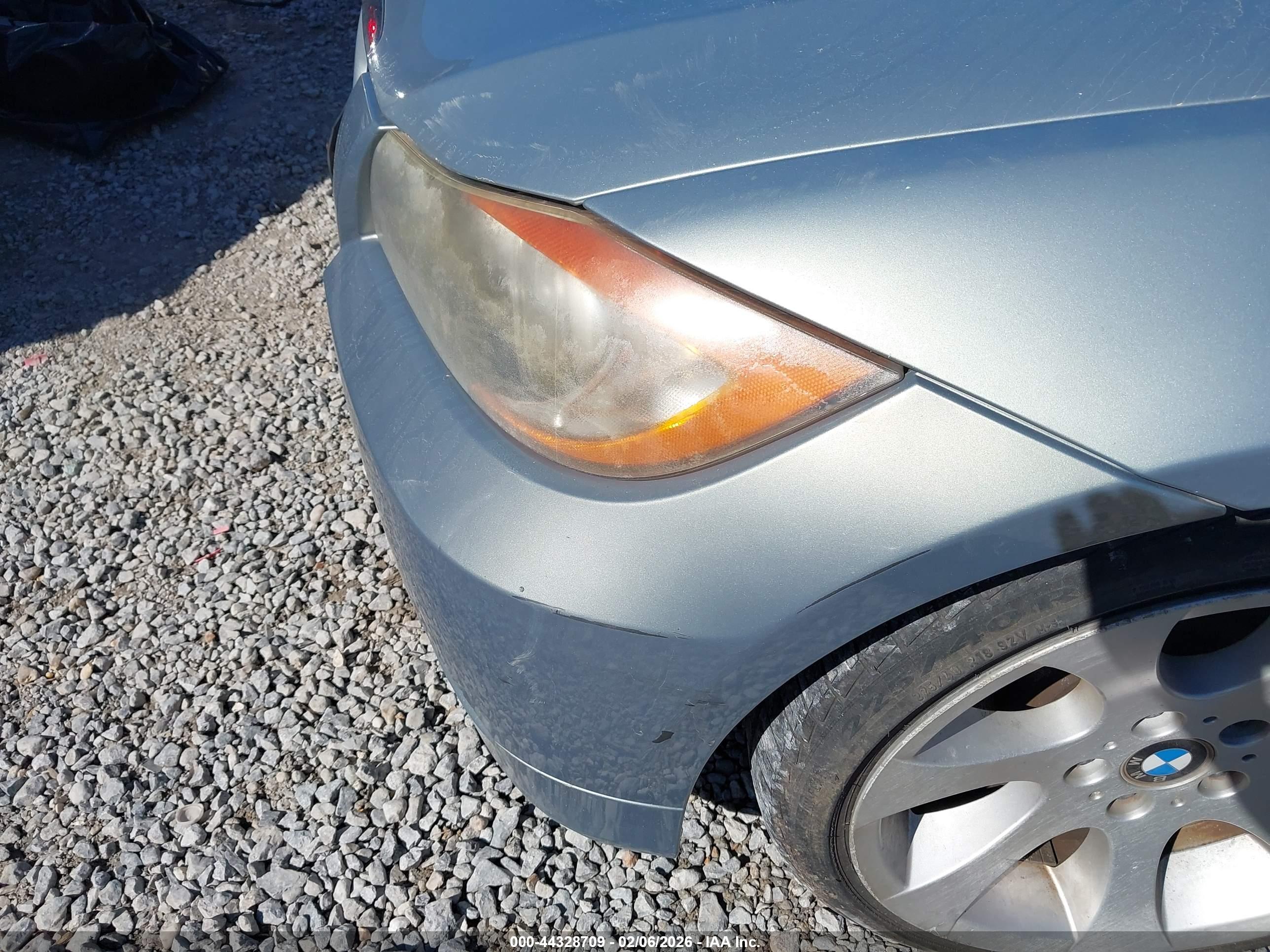 BMW 335I image 6