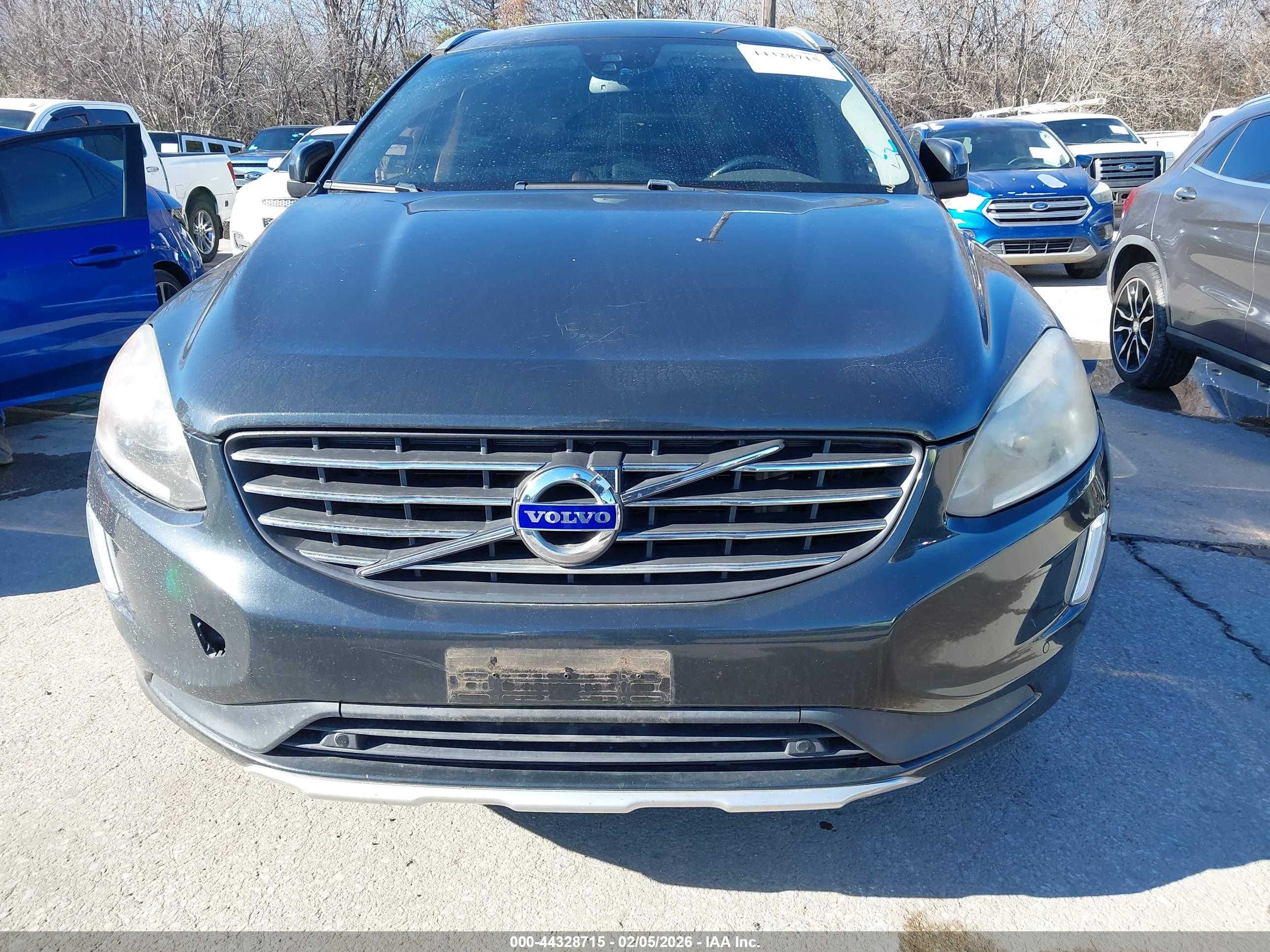 VOLVO XC60 image 6