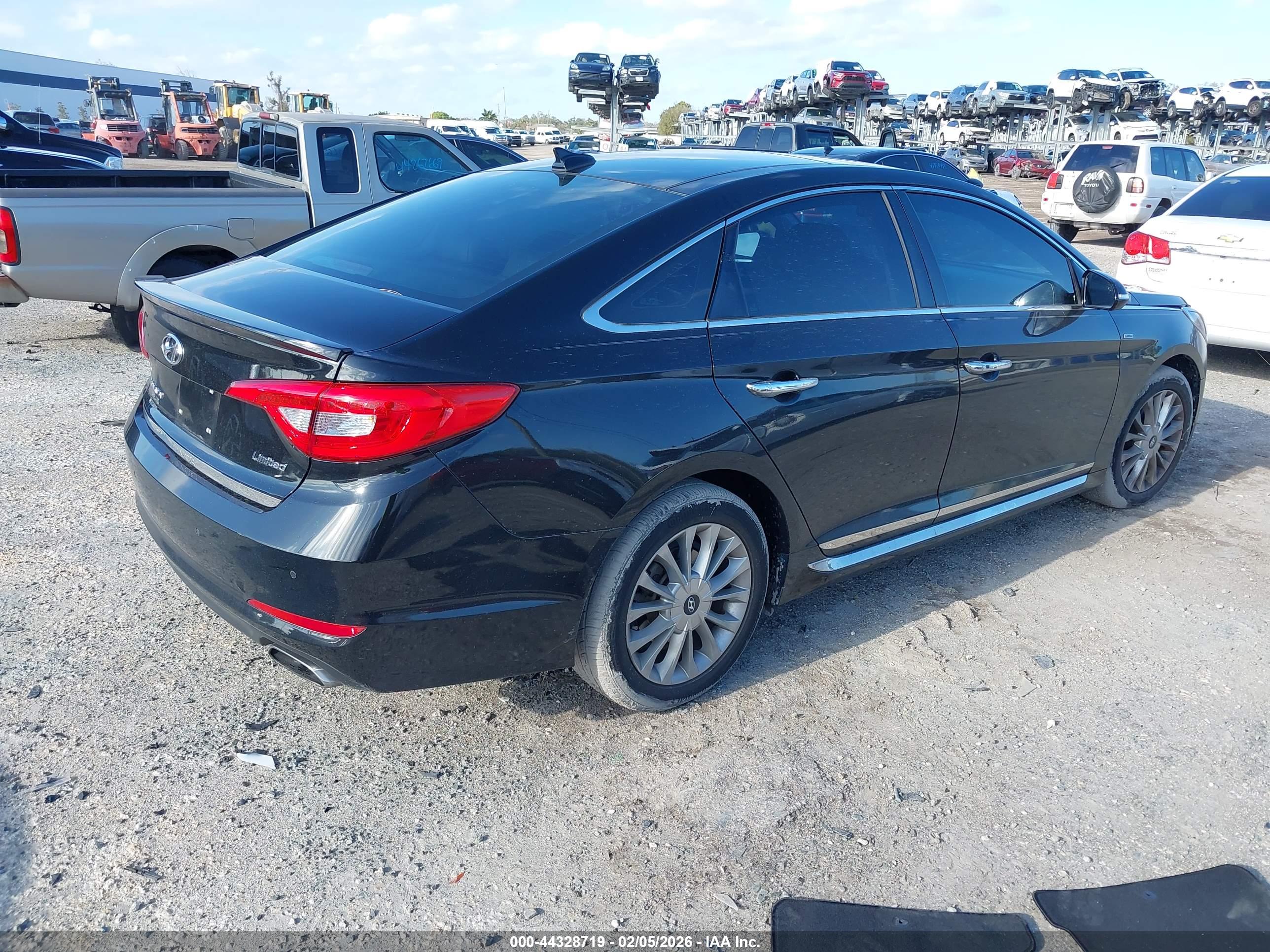 HYUNDAI SONATA image 4