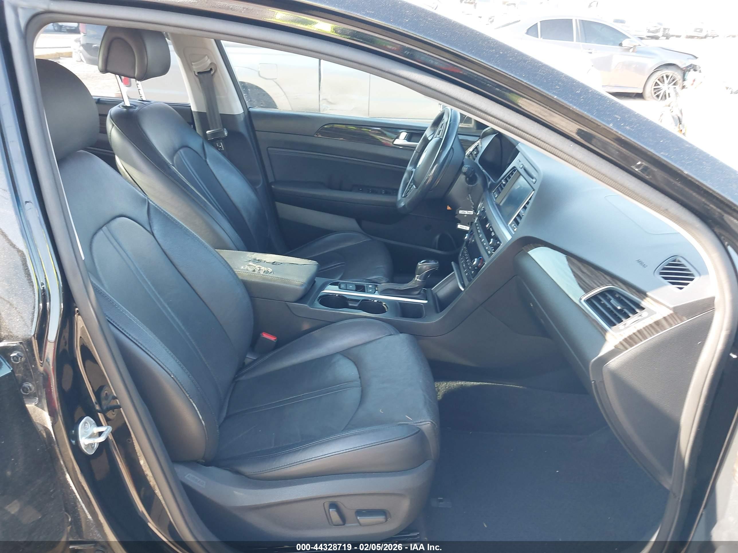 HYUNDAI SONATA image 5