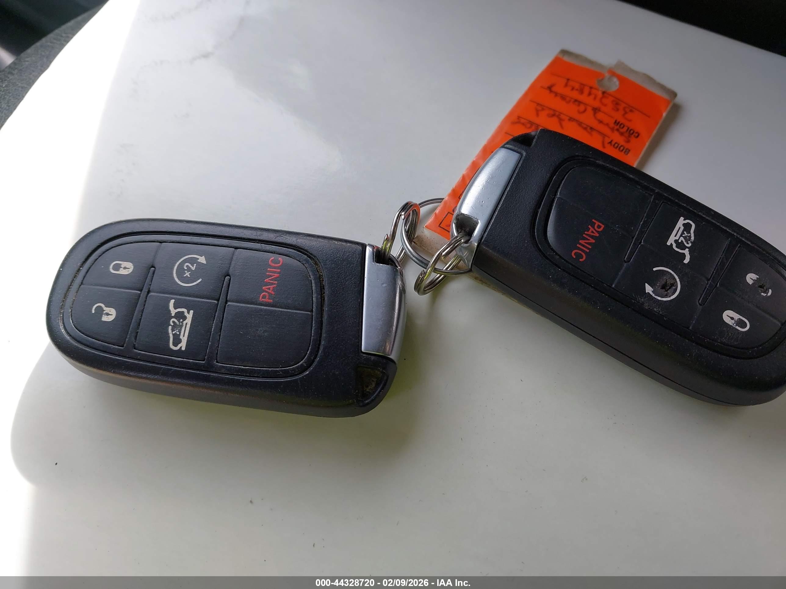 JEEP CHEROKEE image 11