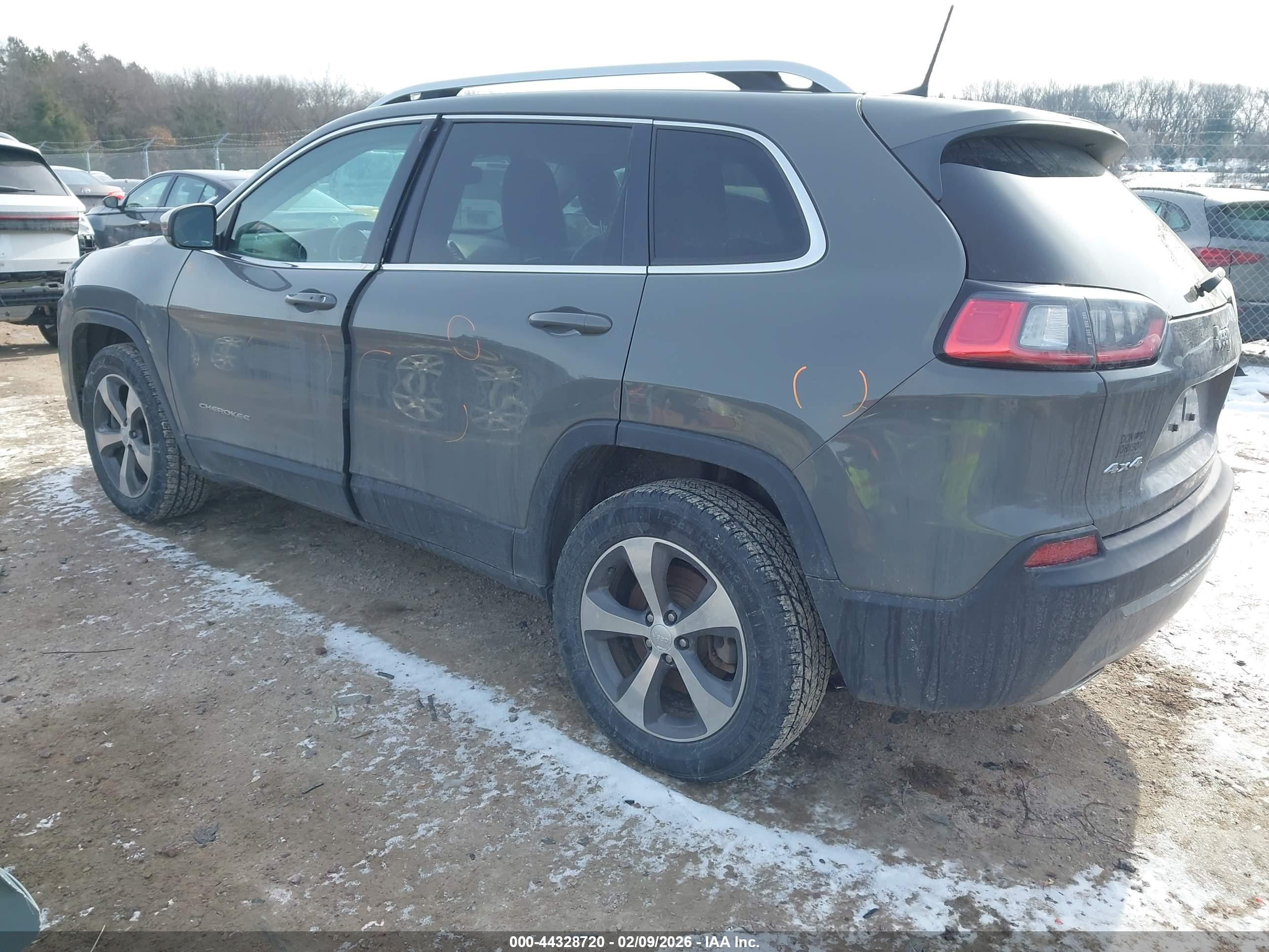JEEP CHEROKEE image 3