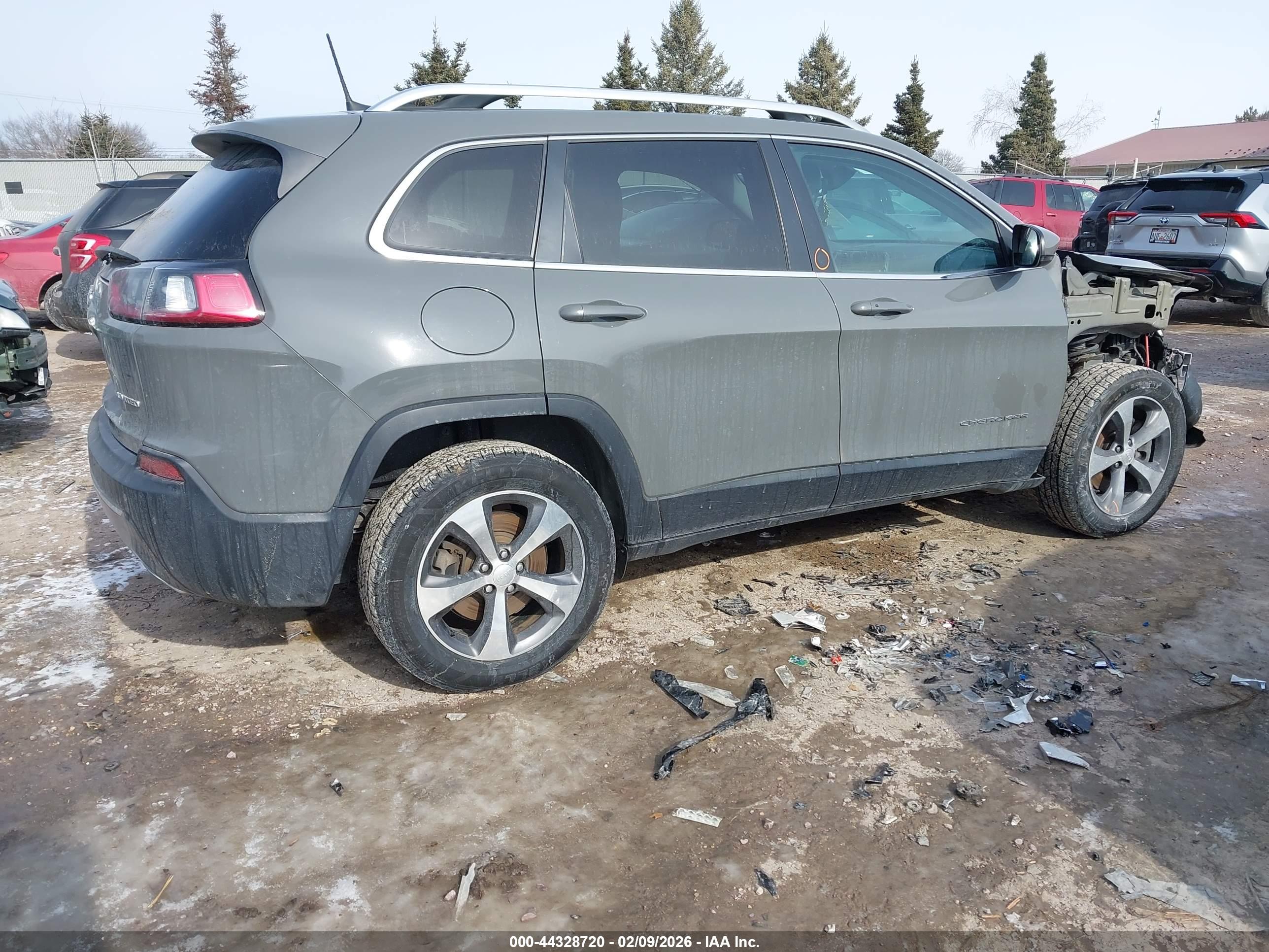 JEEP CHEROKEE image 4