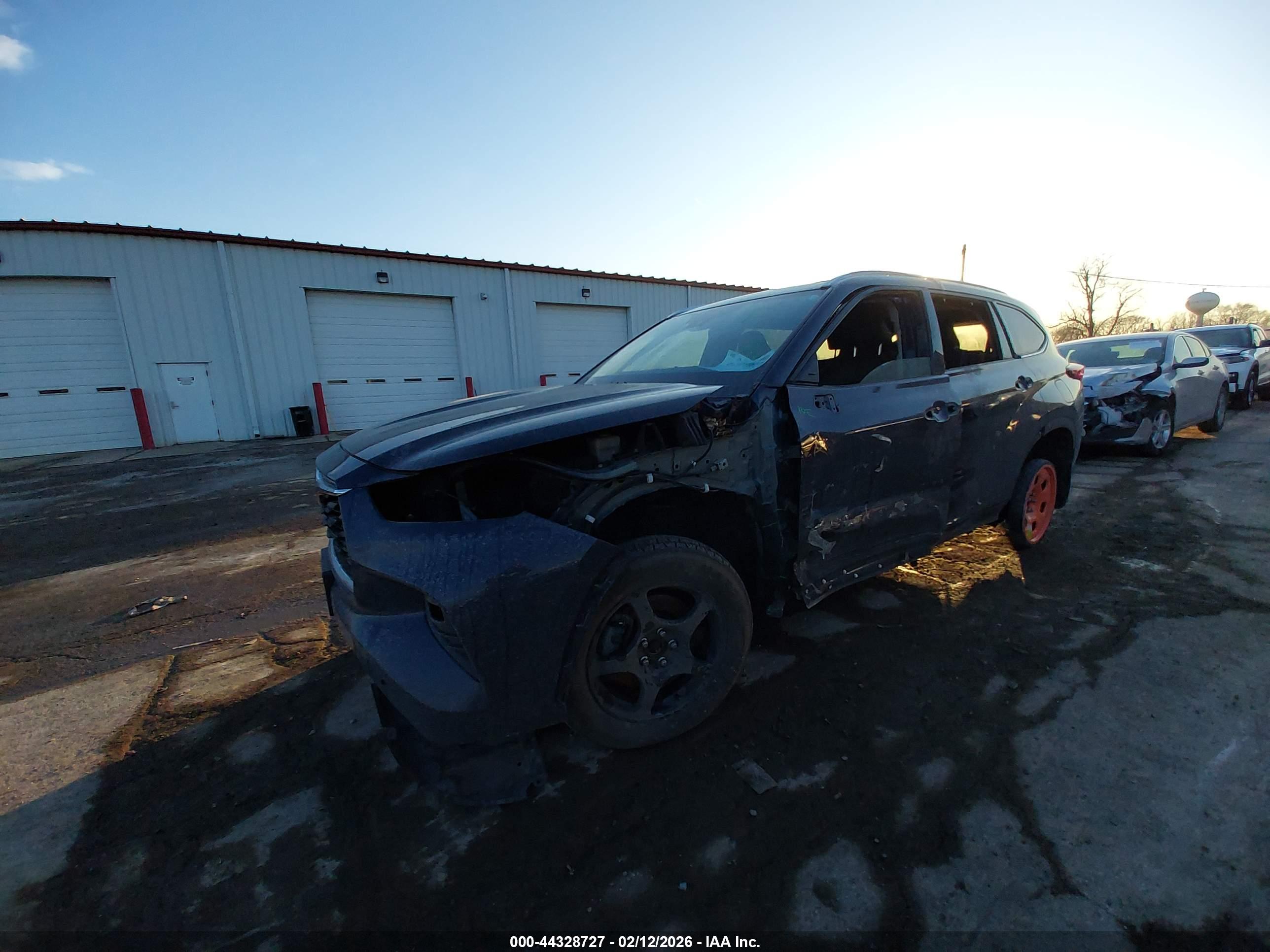 TOYOTA HIGHLANDER image 2
