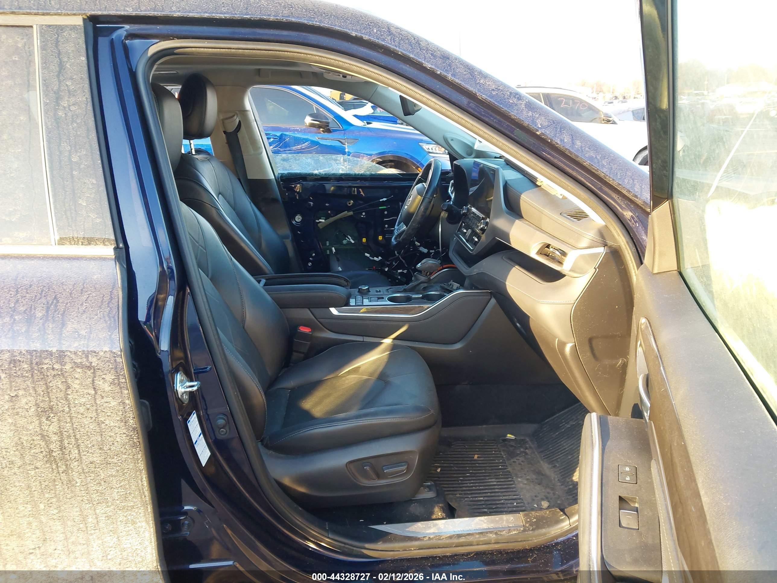 TOYOTA HIGHLANDER image 5