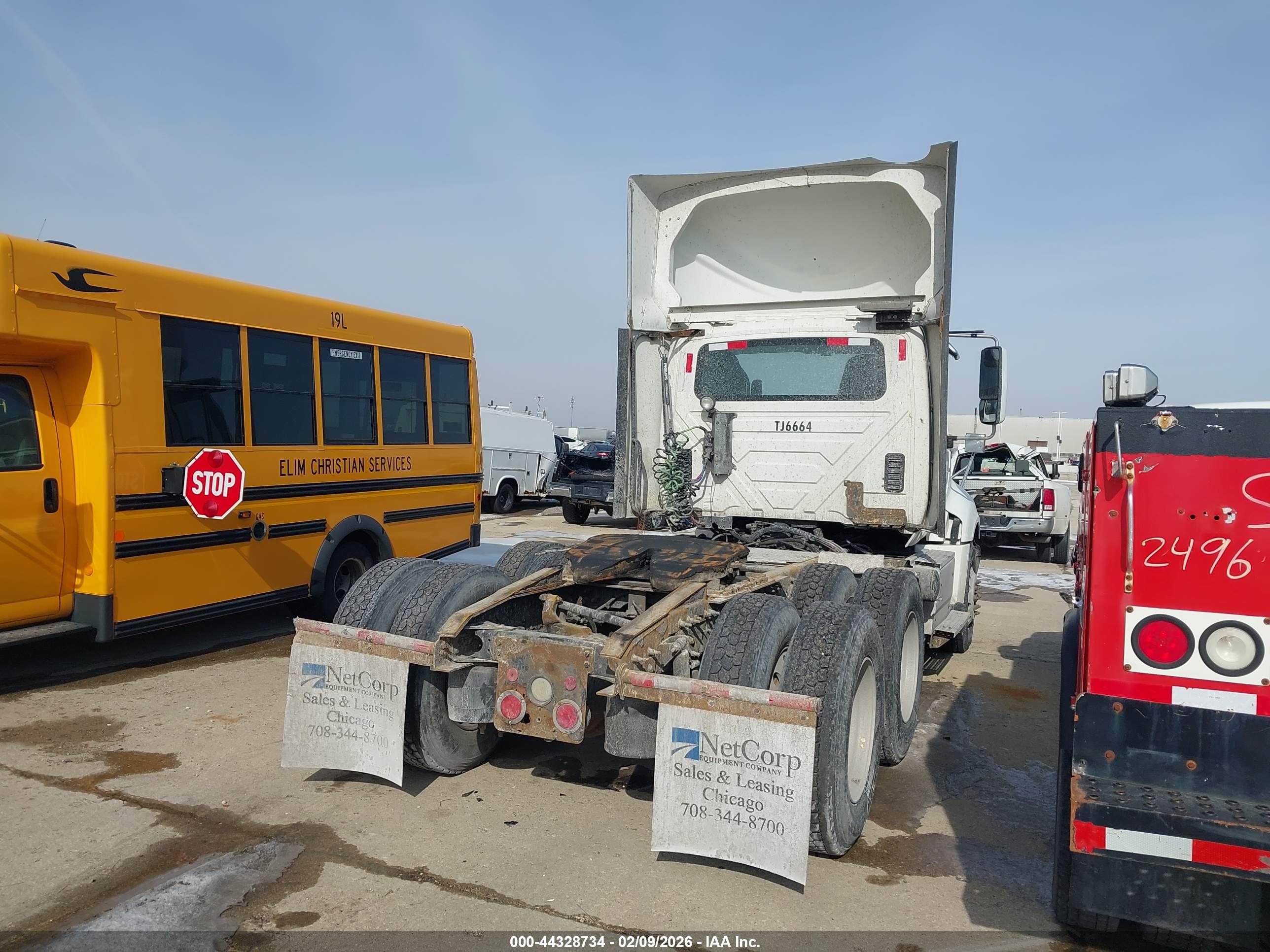 INTERNATIONAL PROSTAR image 4