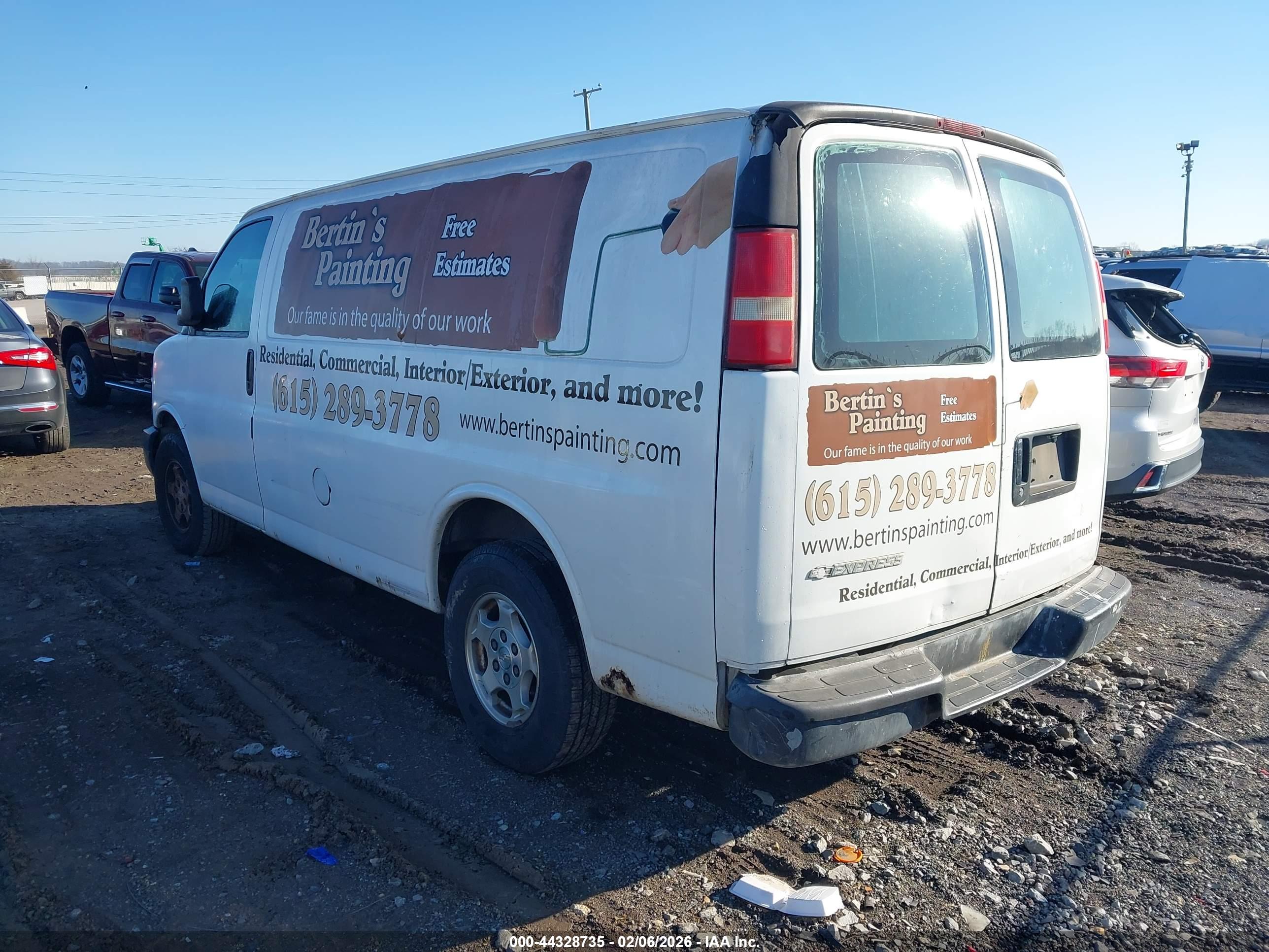 CHEVROLET EXPRESS image 3