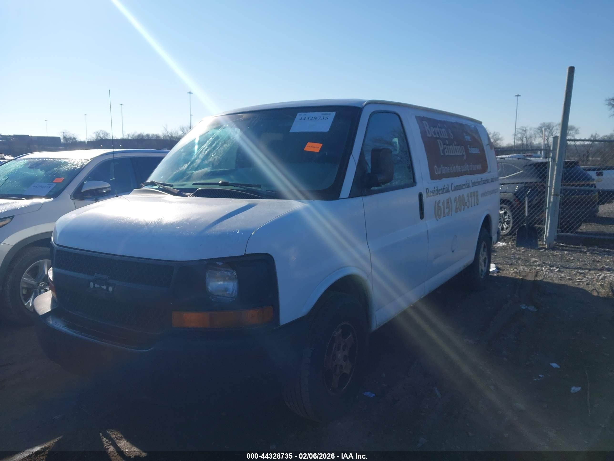 CHEVROLET EXPRESS image 6