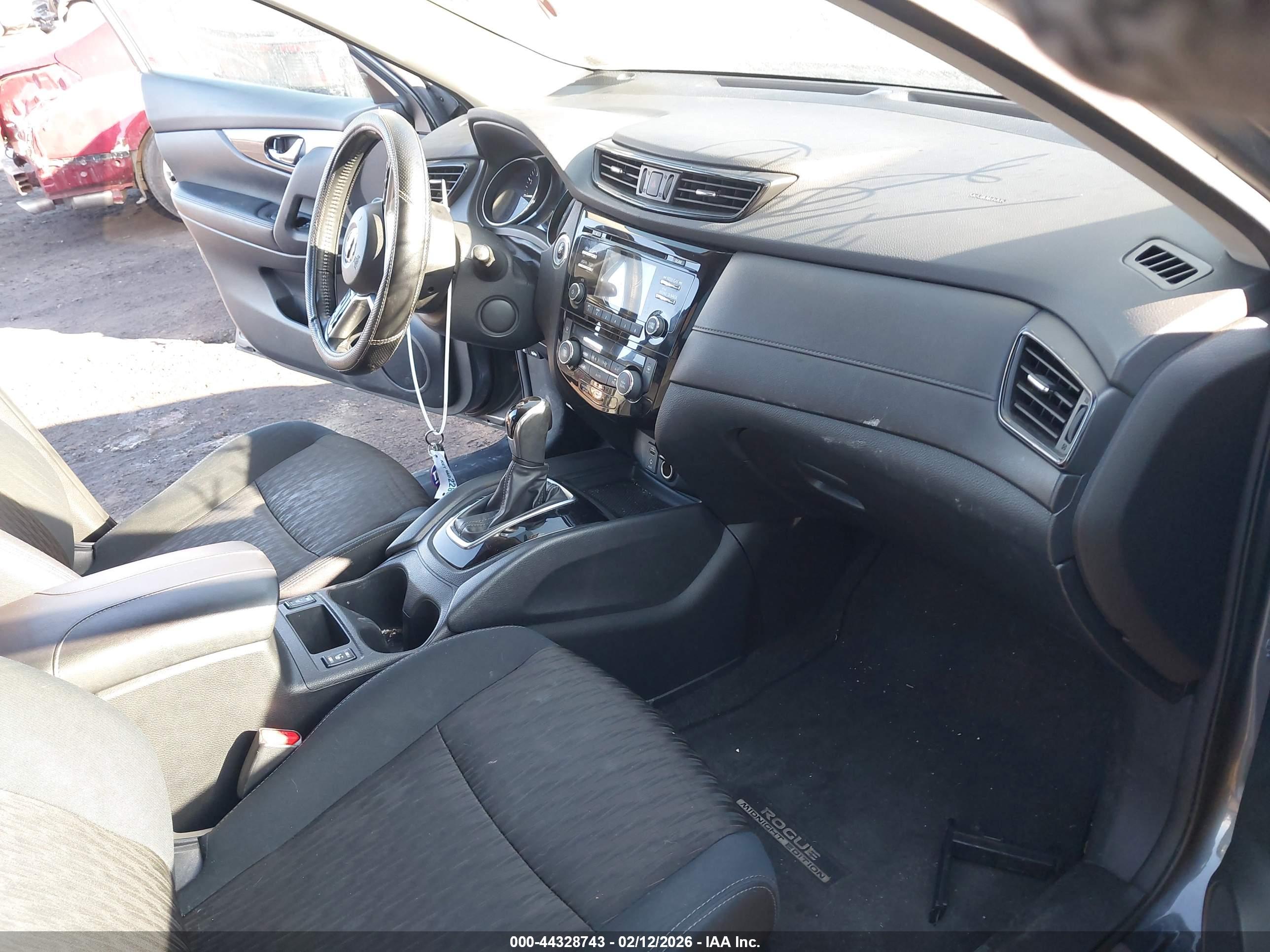NISSAN ROGUE image 5