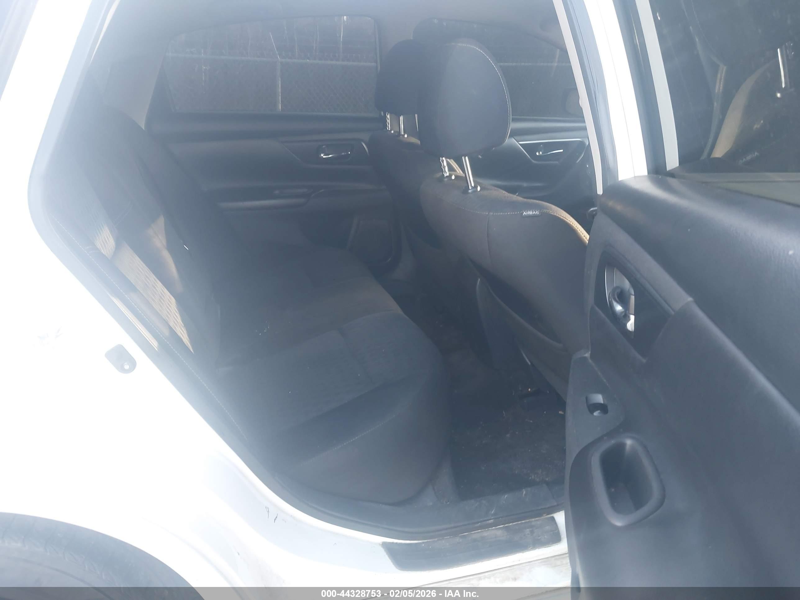 NISSAN ALTIMA image 8