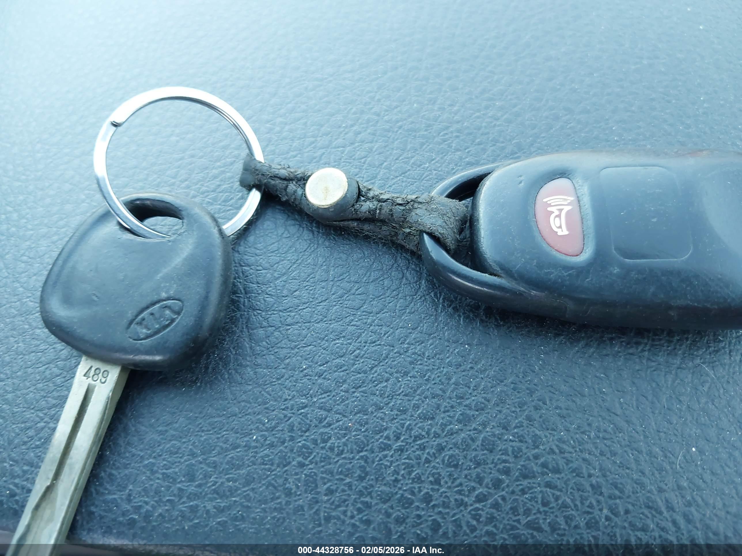 KIA SORENTO image 11