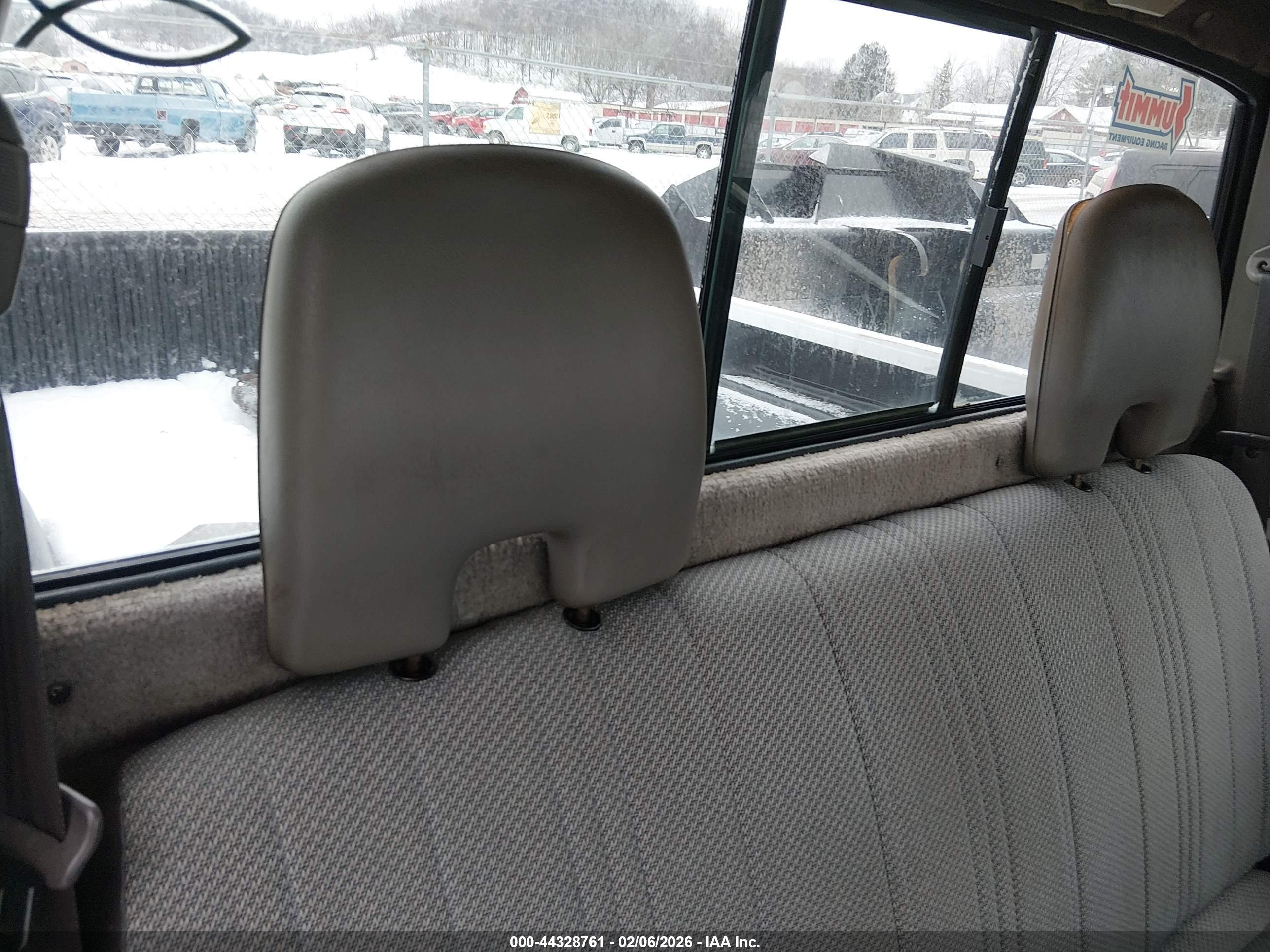 NISSAN FRONTIER image 8