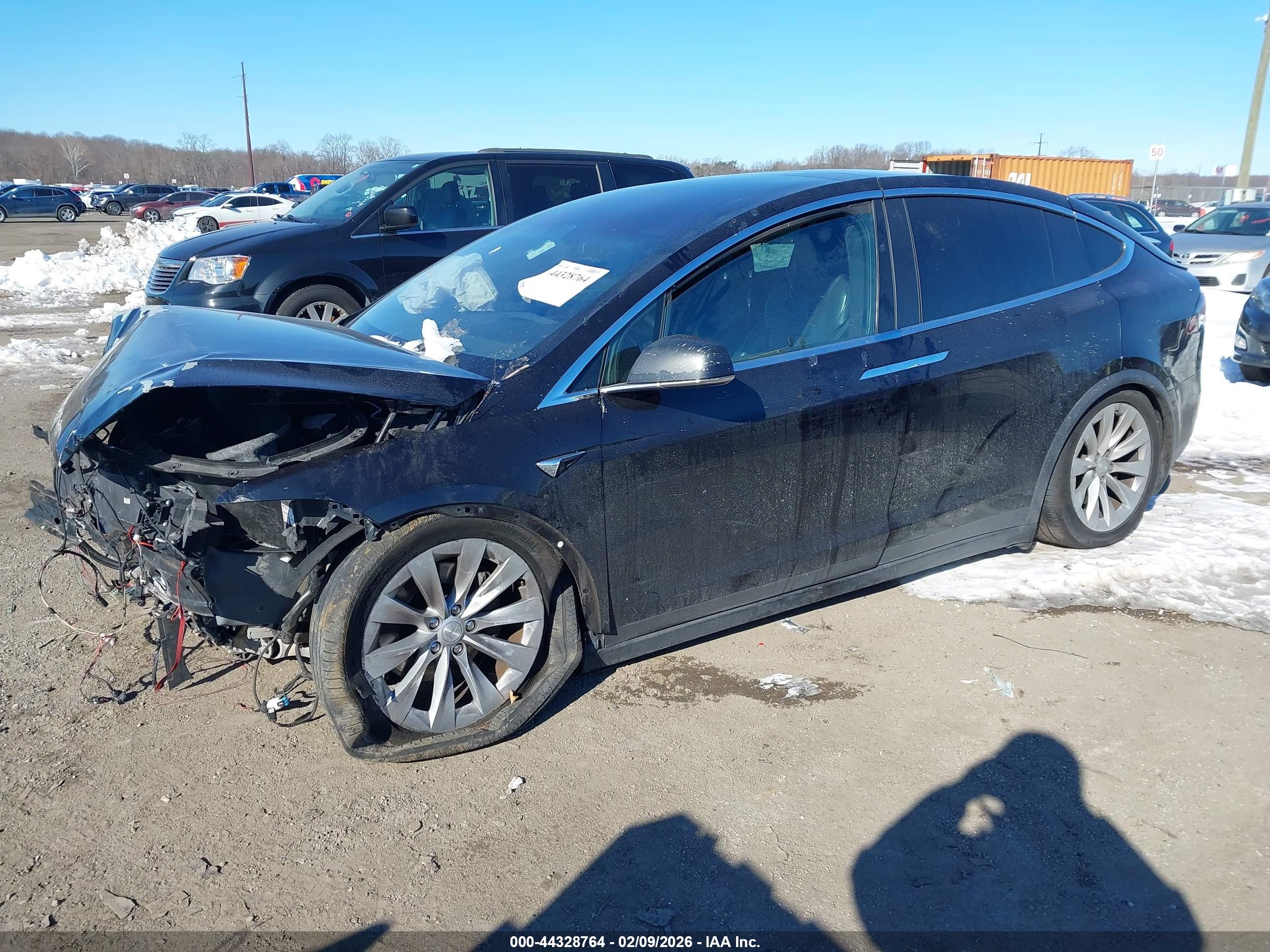 TESLA MODEL image 2
