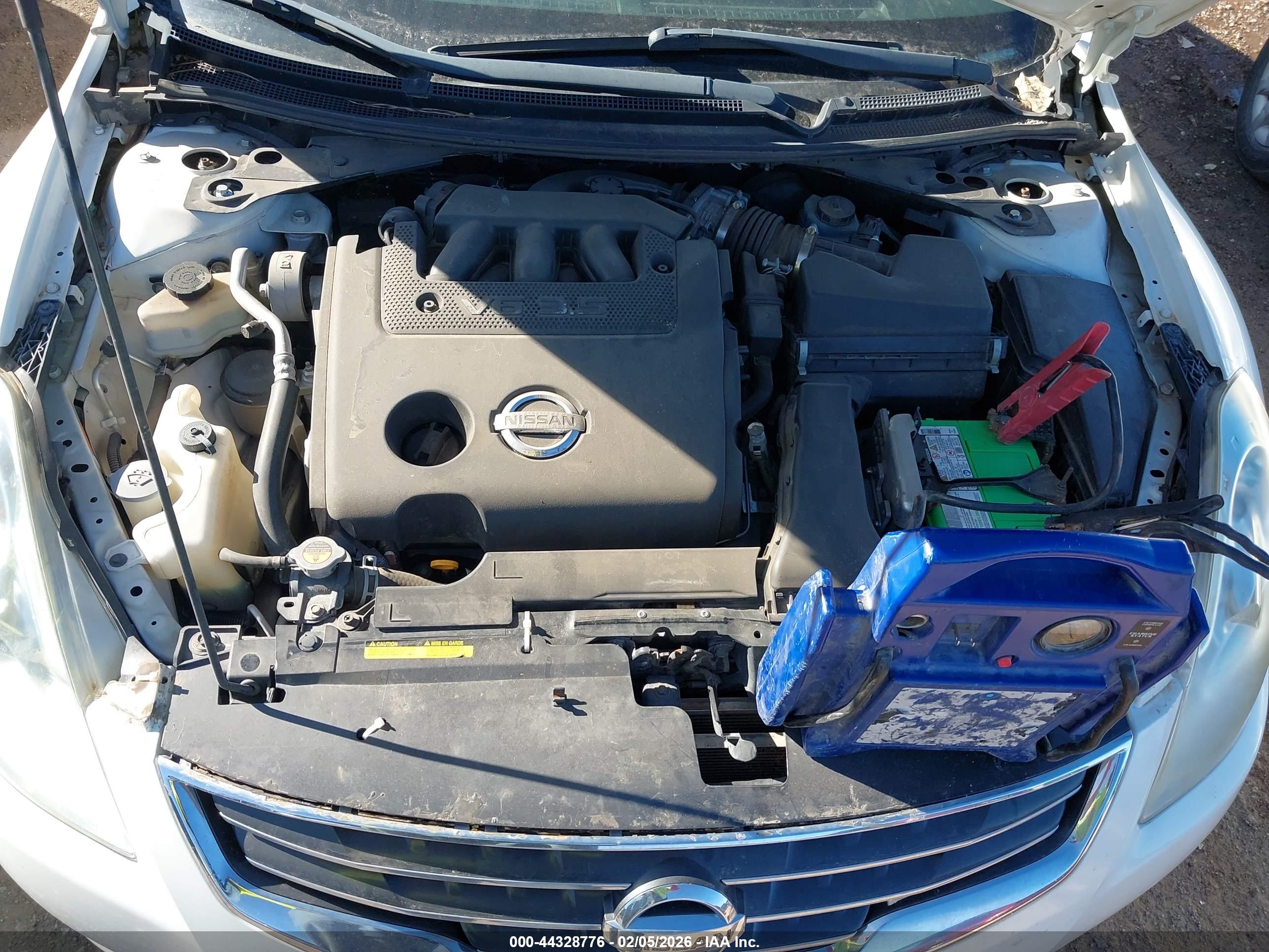 NISSAN ALTIMA image 10