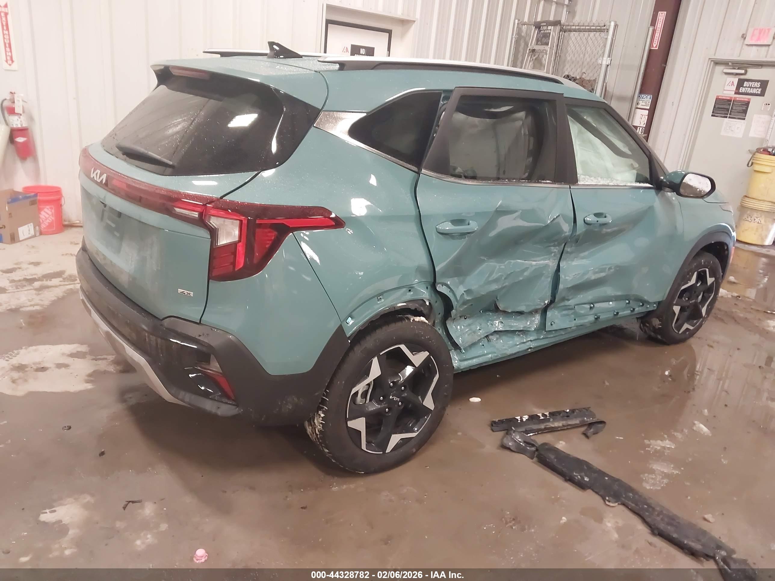 KIA SELTOS image 4