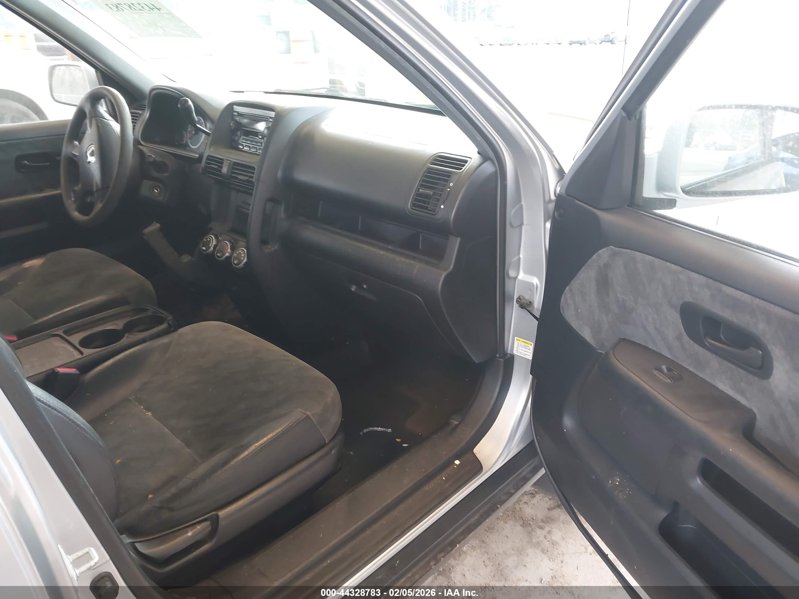 HONDA CR-V image 5